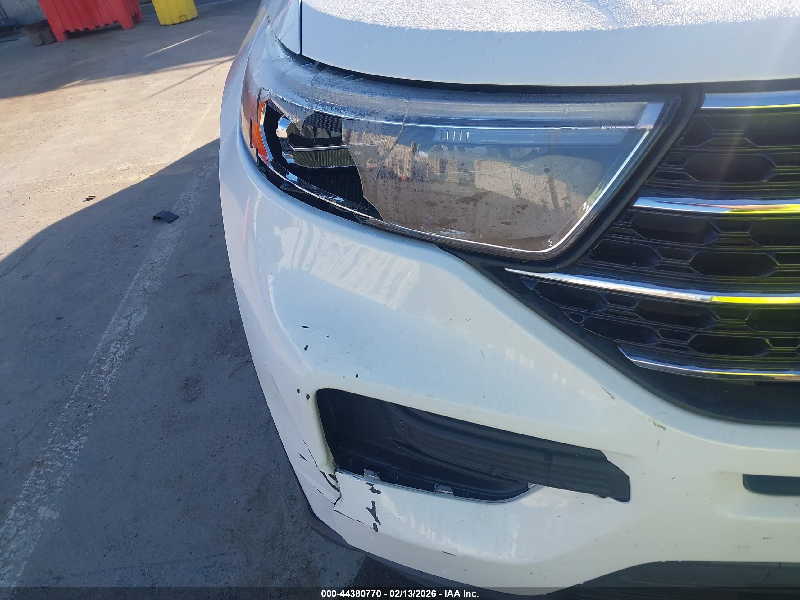 FORD EXPLORER image 6