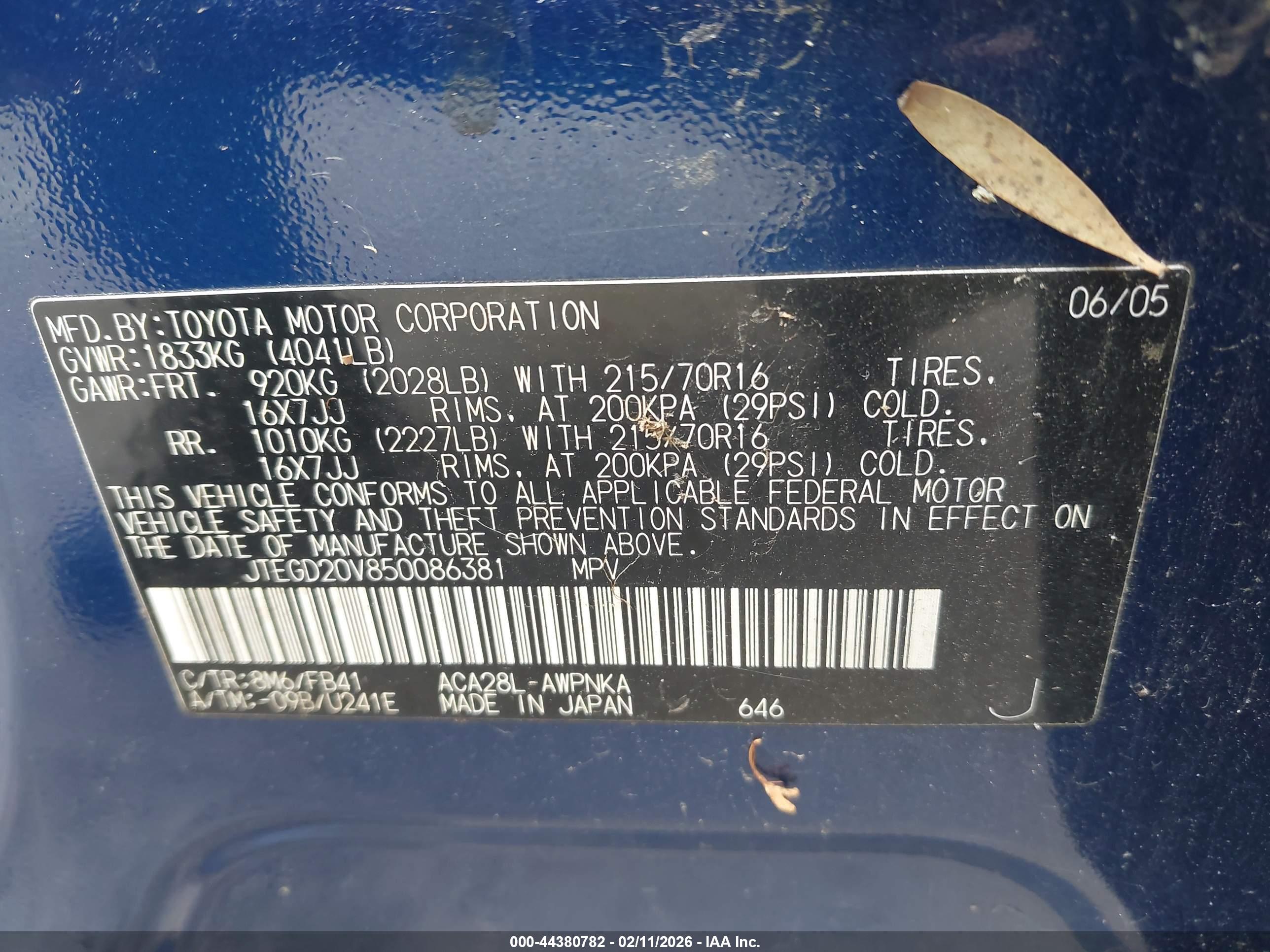 TOYOTA RAV4 image 9