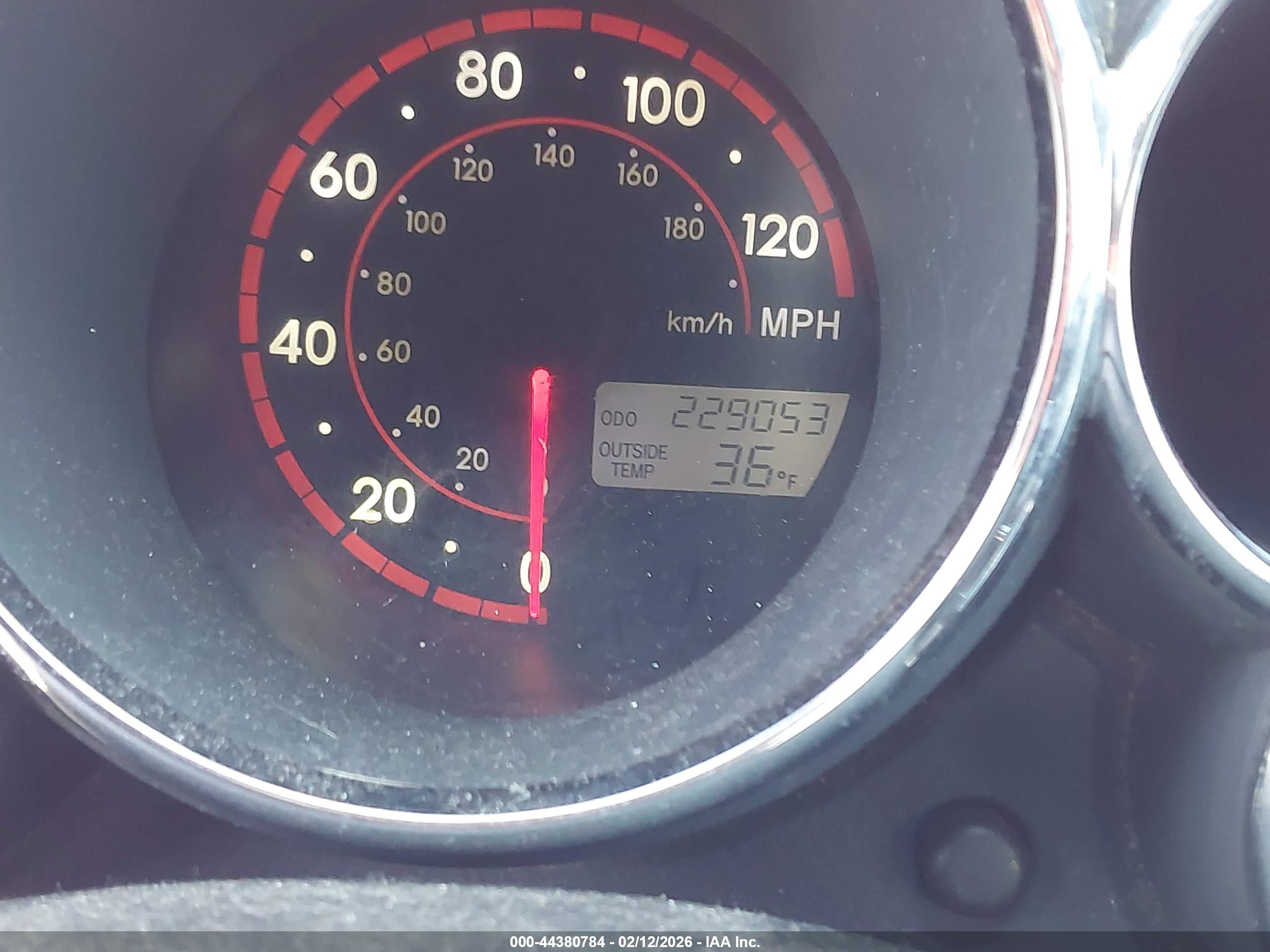 PONTIAC VIBE image 7