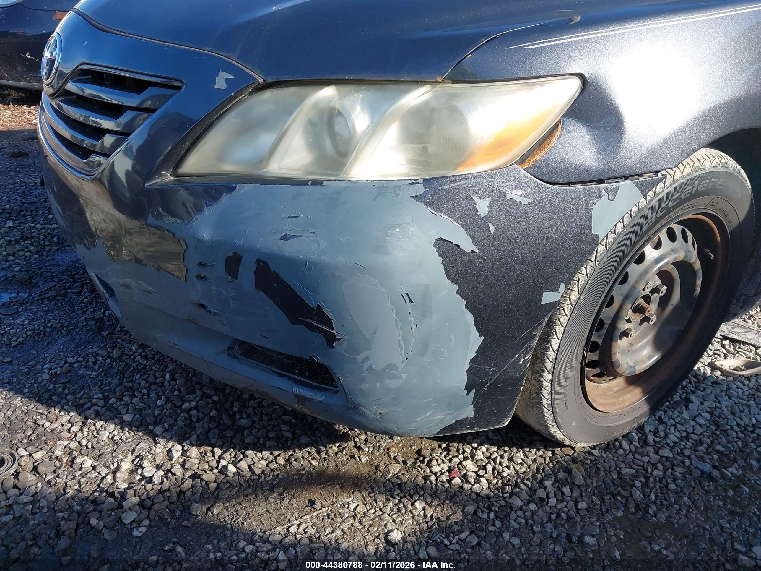 TOYOTA CAMRY image 6