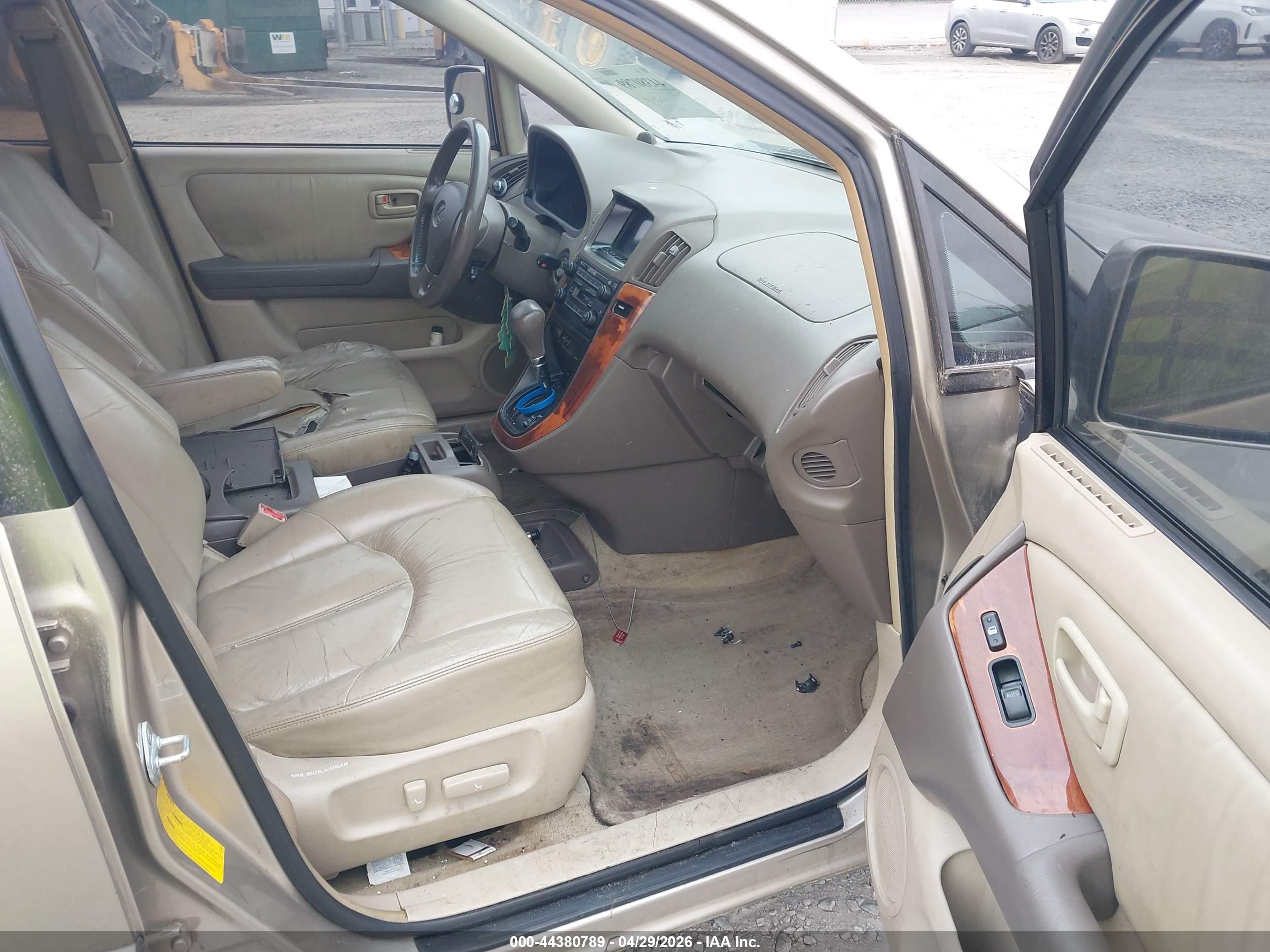 LEXUS RX image 5
