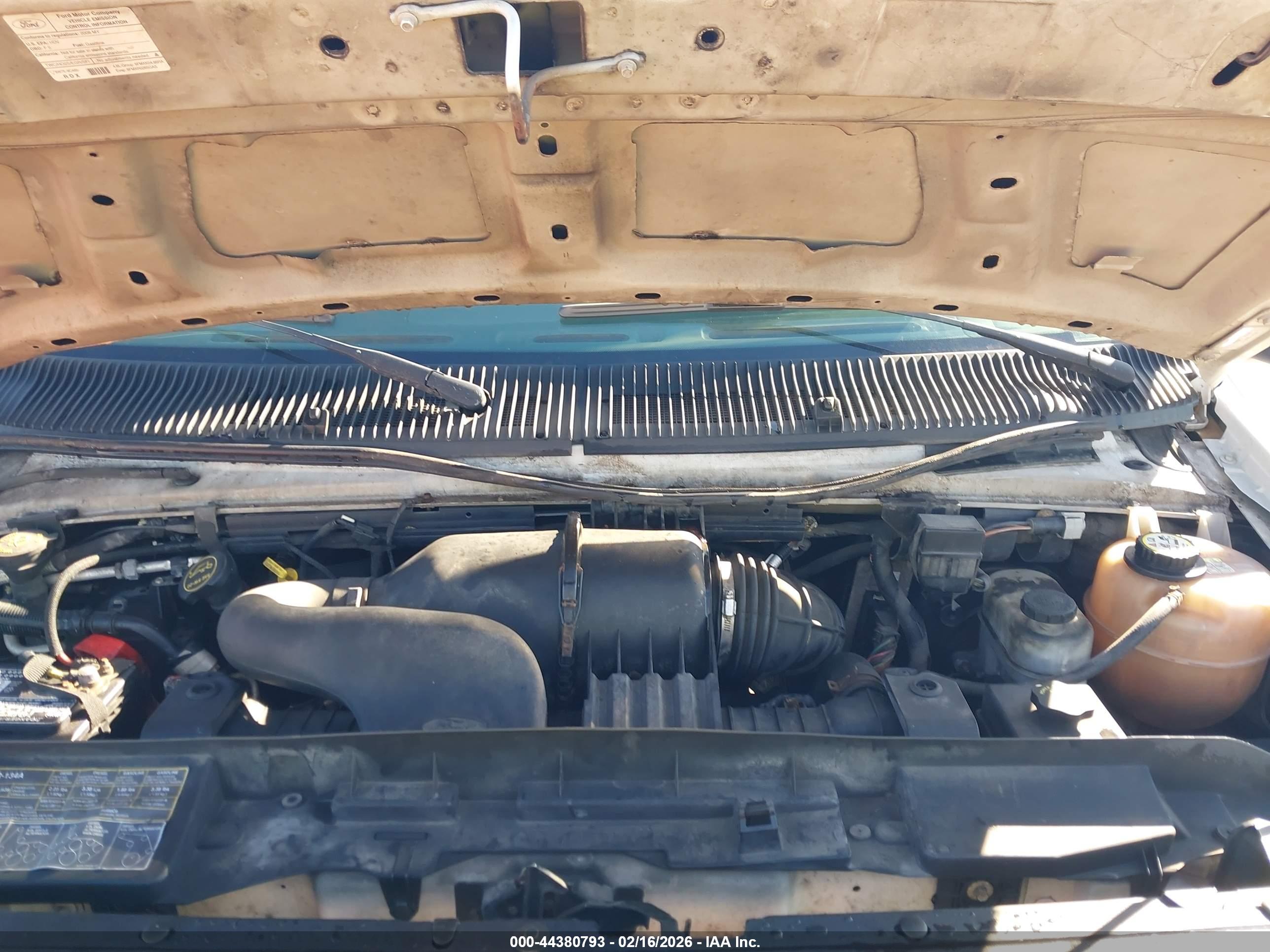 FORD E-250 image 10