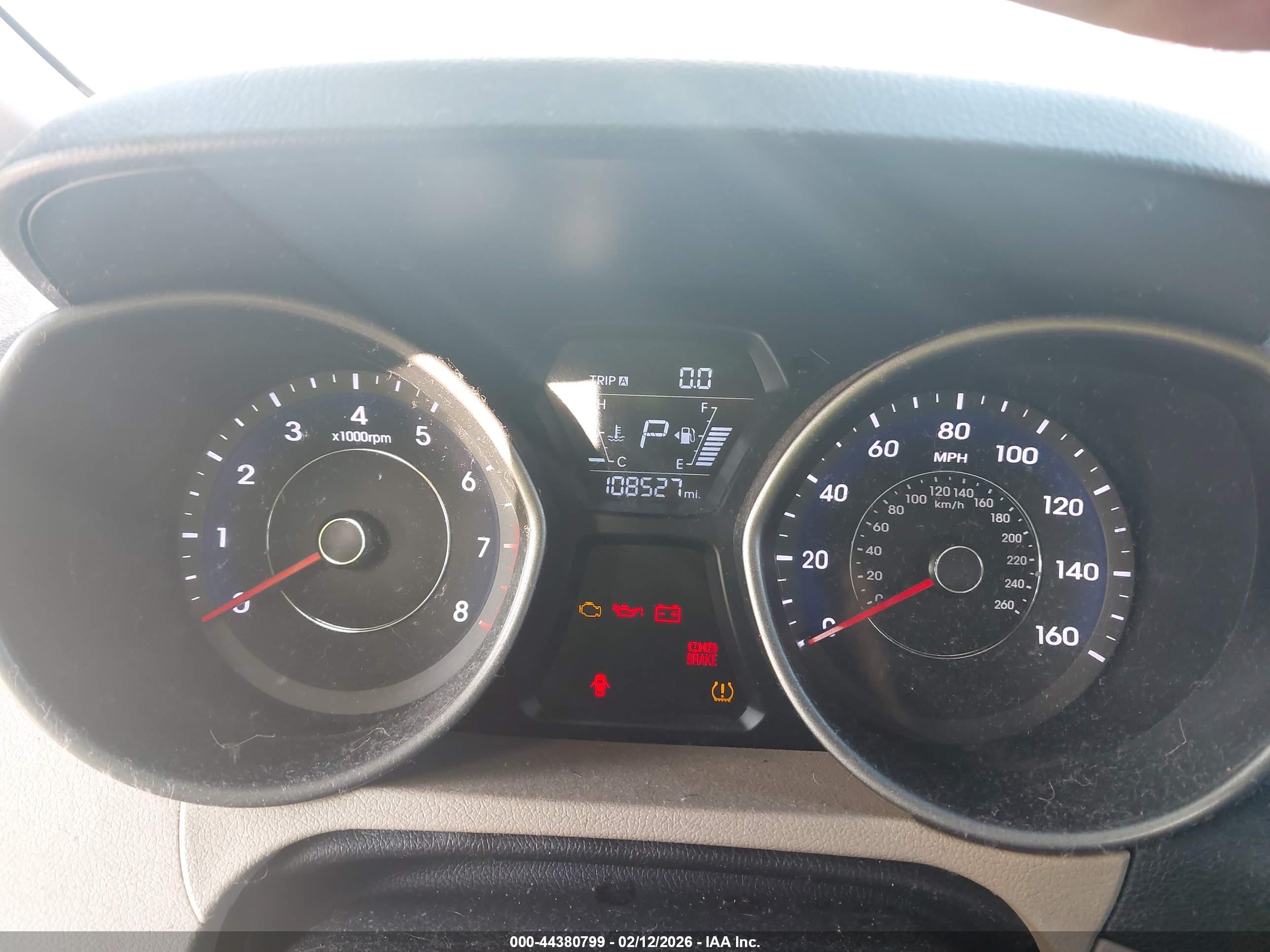 HYUNDAI ELANTRA image 7