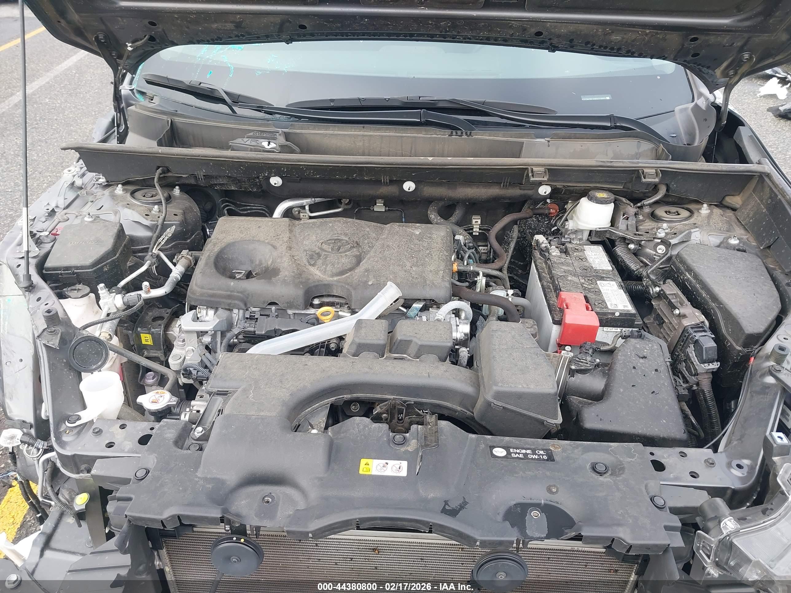 TOYOTA RAV4 image 10