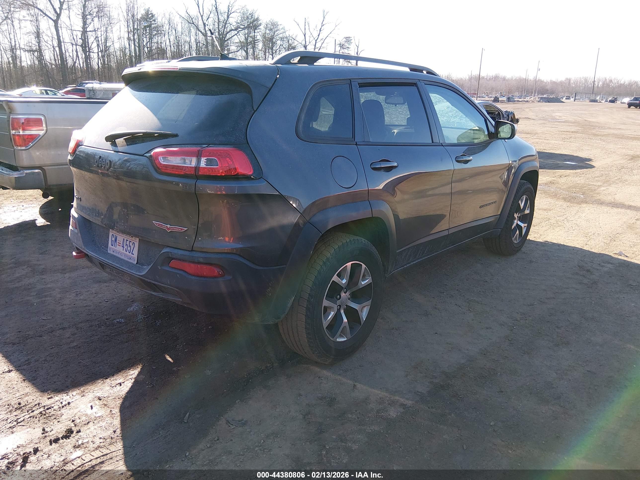 JEEP CHEROKEE image 4