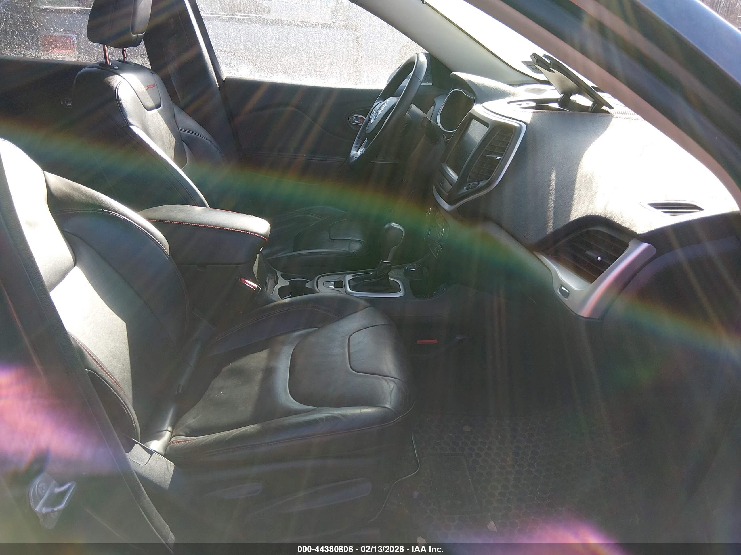 JEEP CHEROKEE image 5