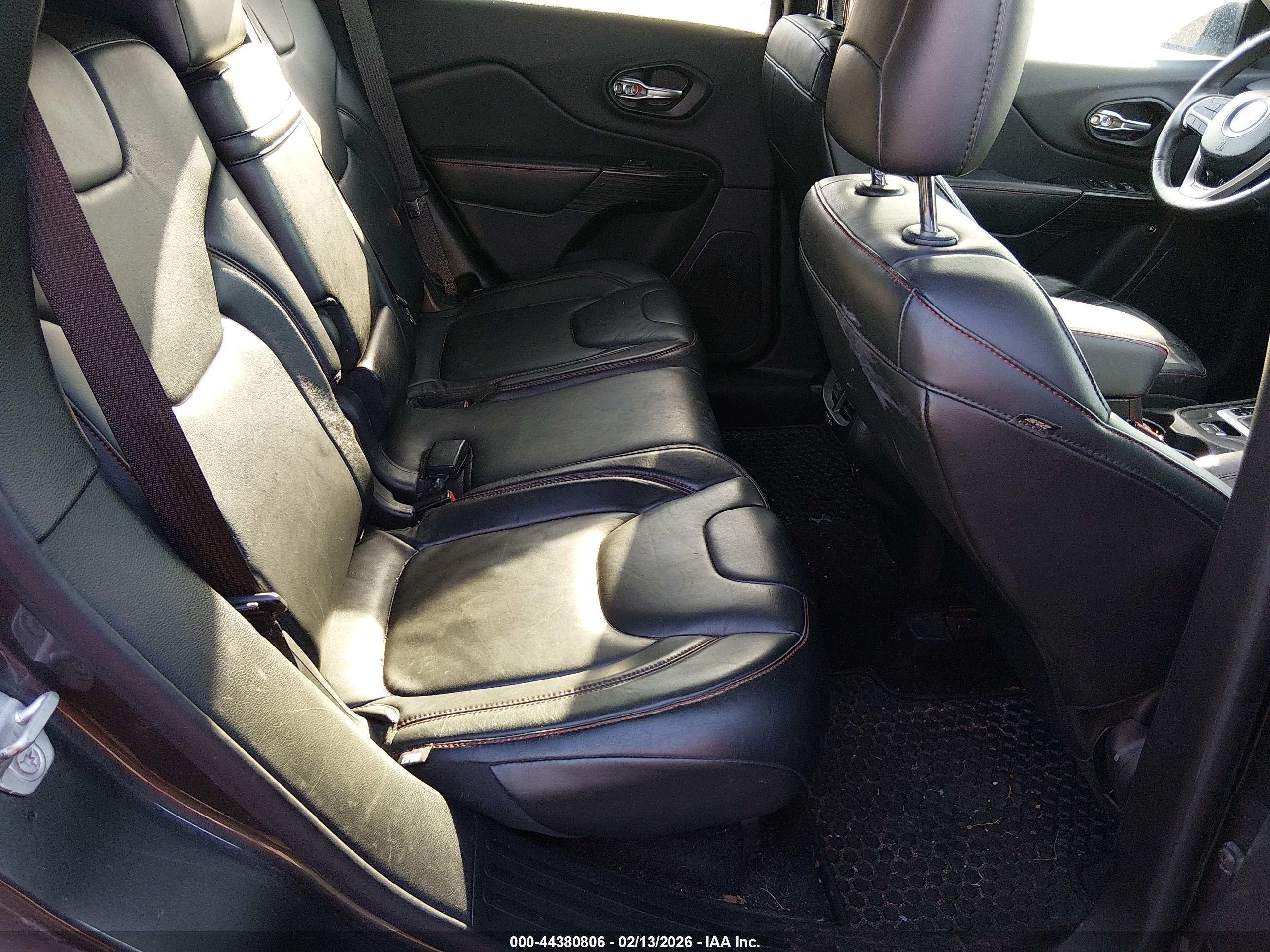JEEP CHEROKEE image 8