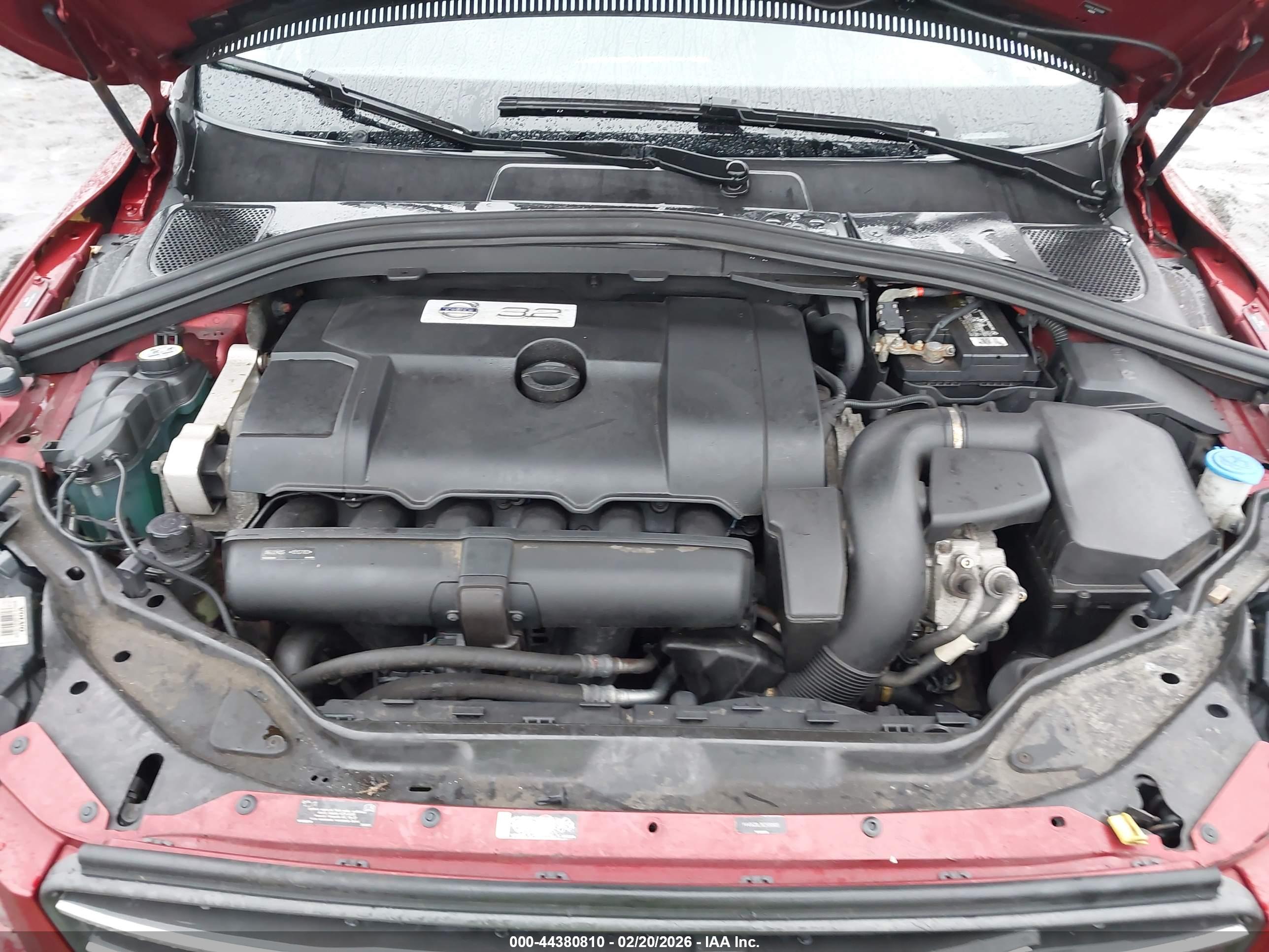 VOLVO XC60 image 10