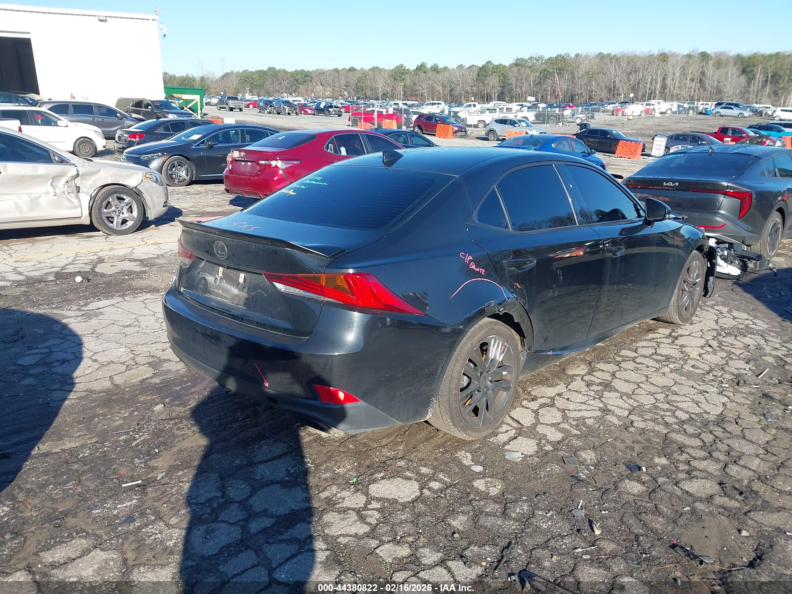 LEXUS IS image 4