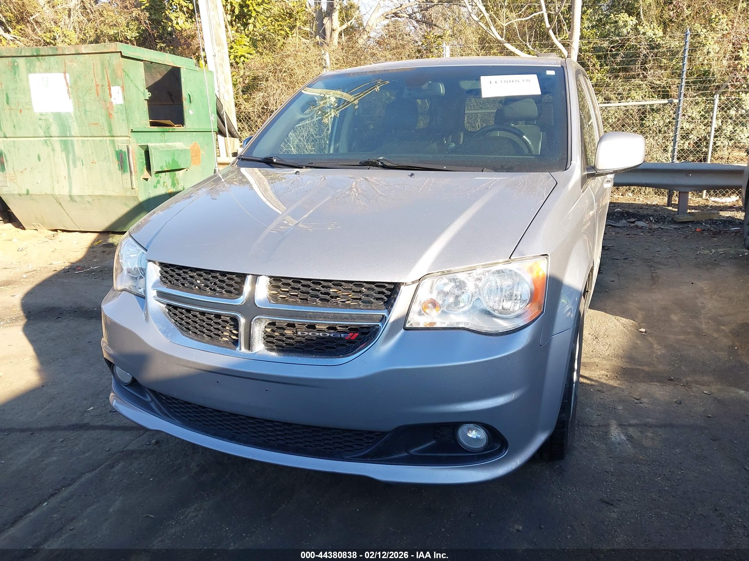 DODGE GRAND image 6