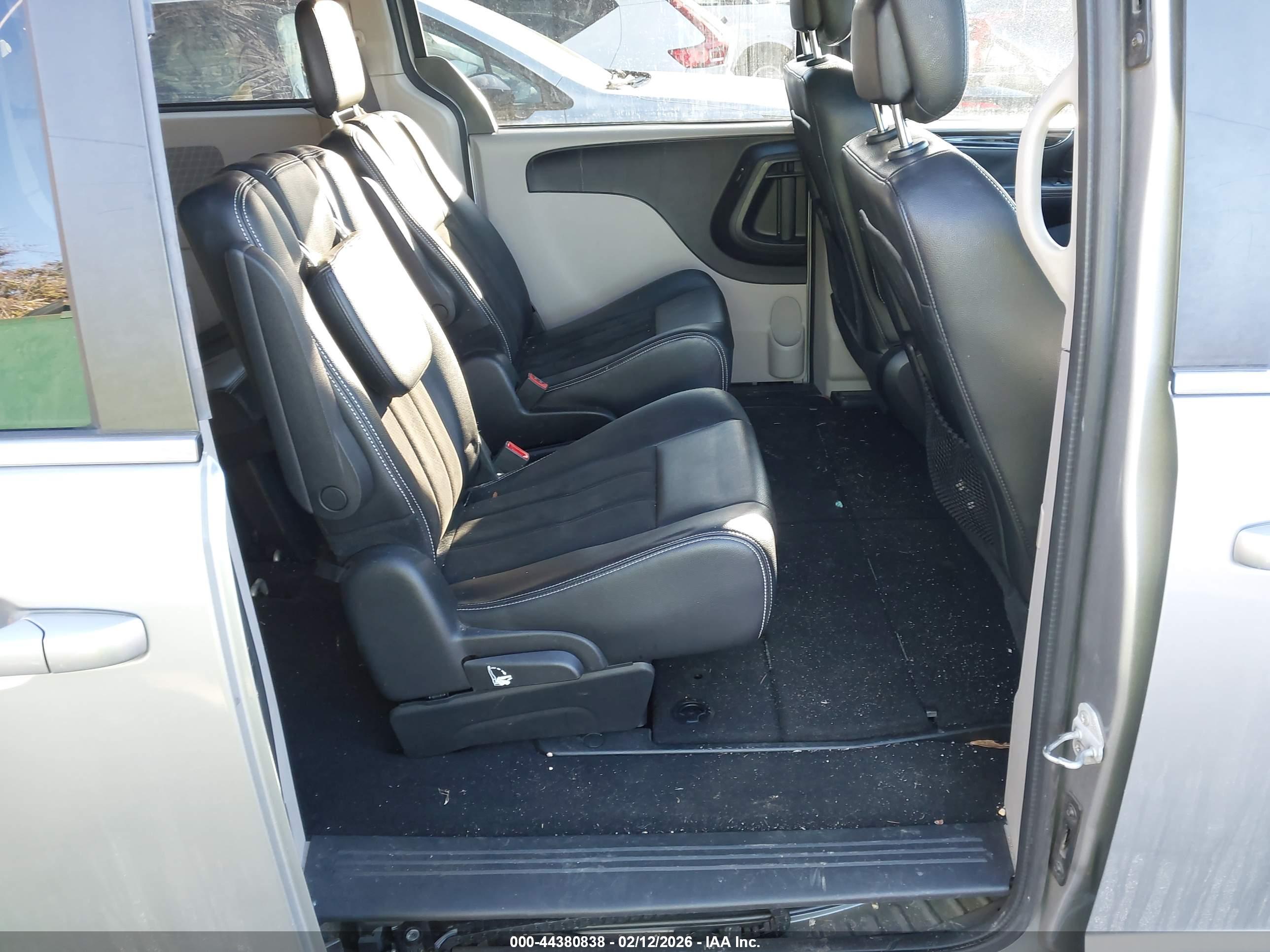 DODGE GRAND image 8
