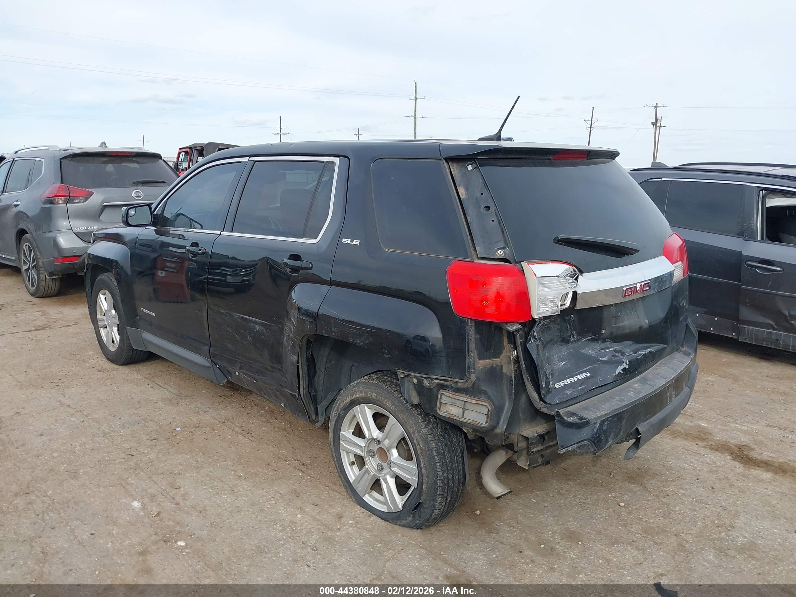 GMC TERRAIN image 3