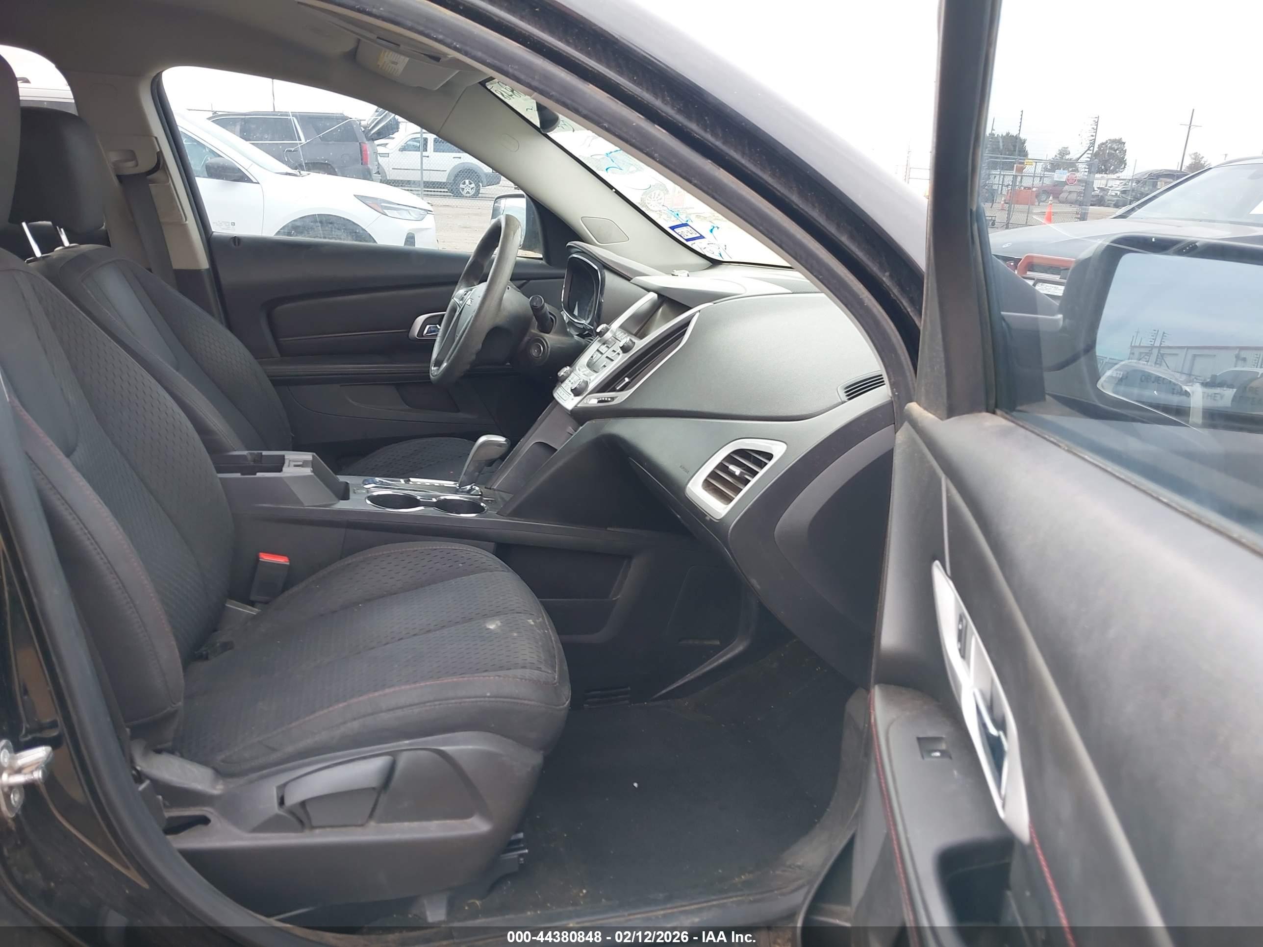 GMC TERRAIN image 5
