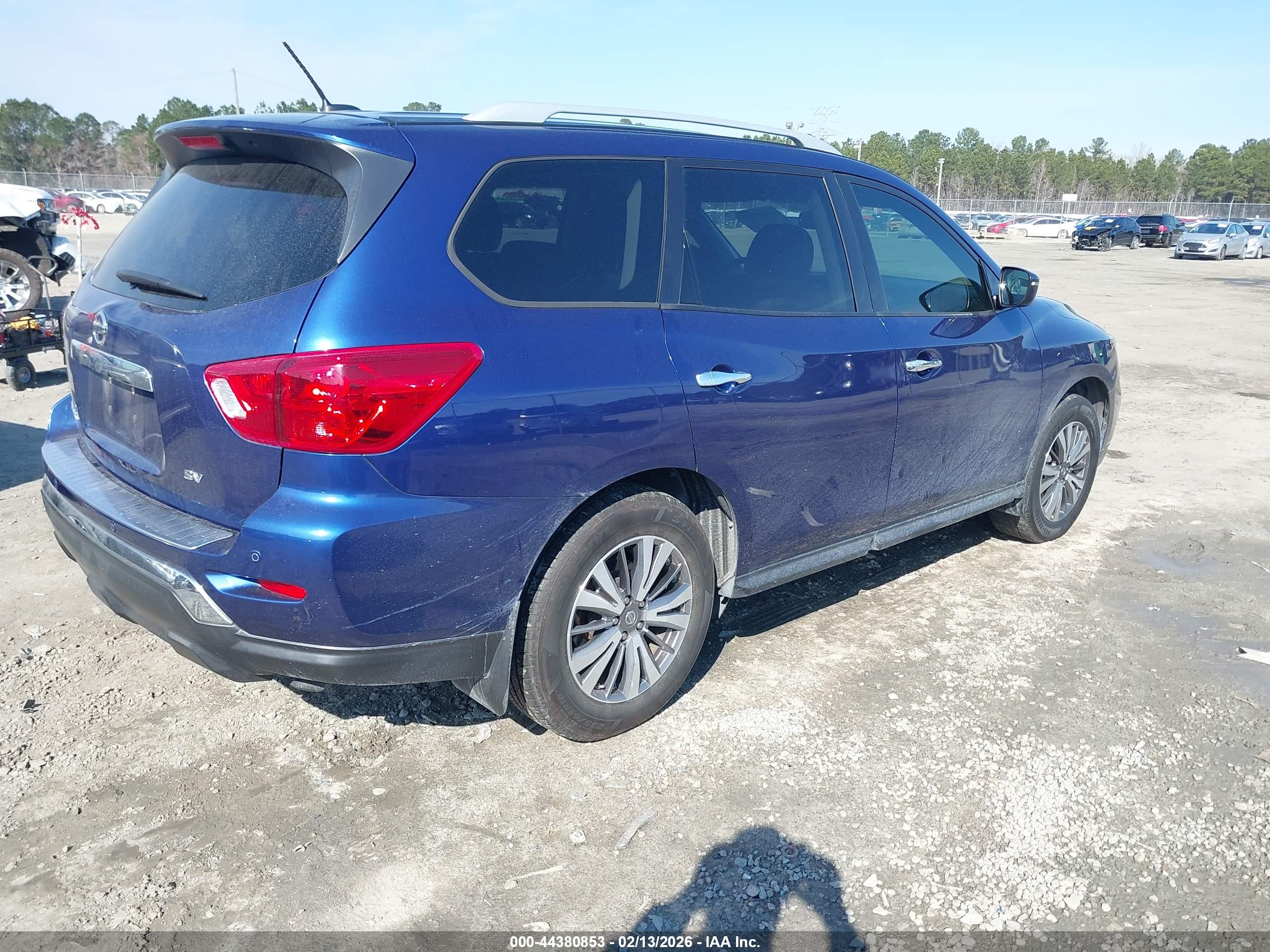 NISSAN PATHFINDER image 4