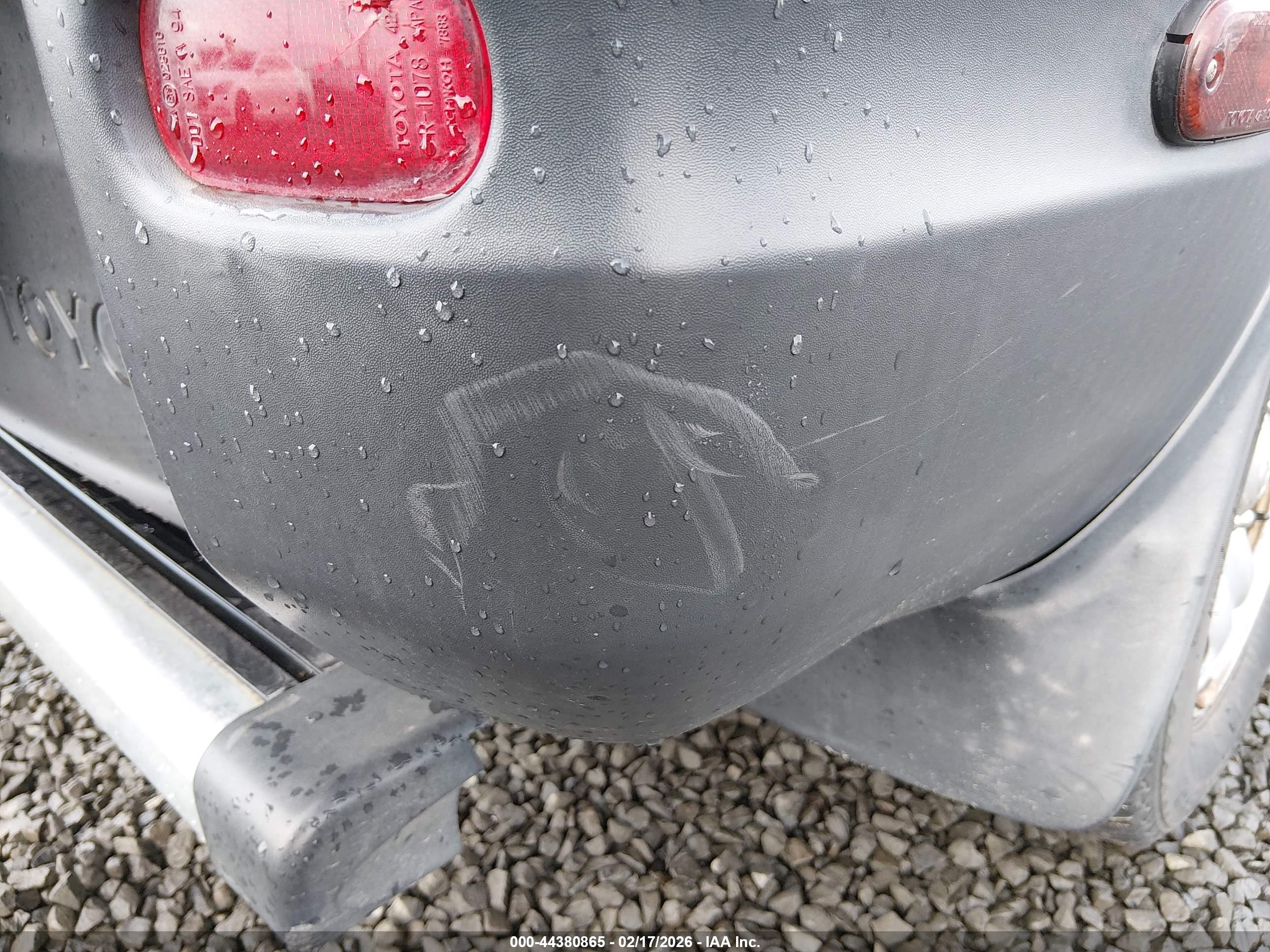 TOYOTA RAV4 image 6