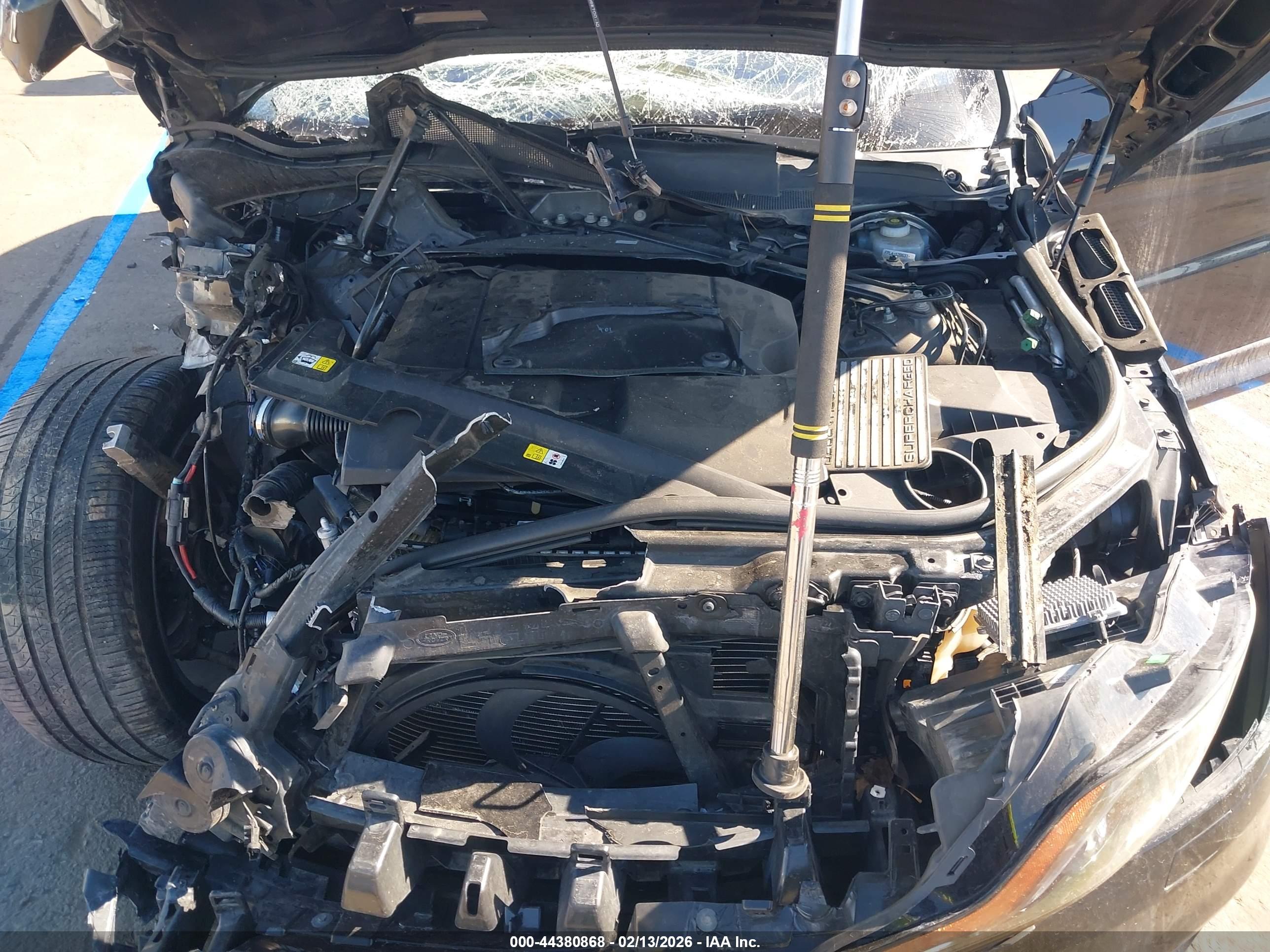 LAND ROVER image 10