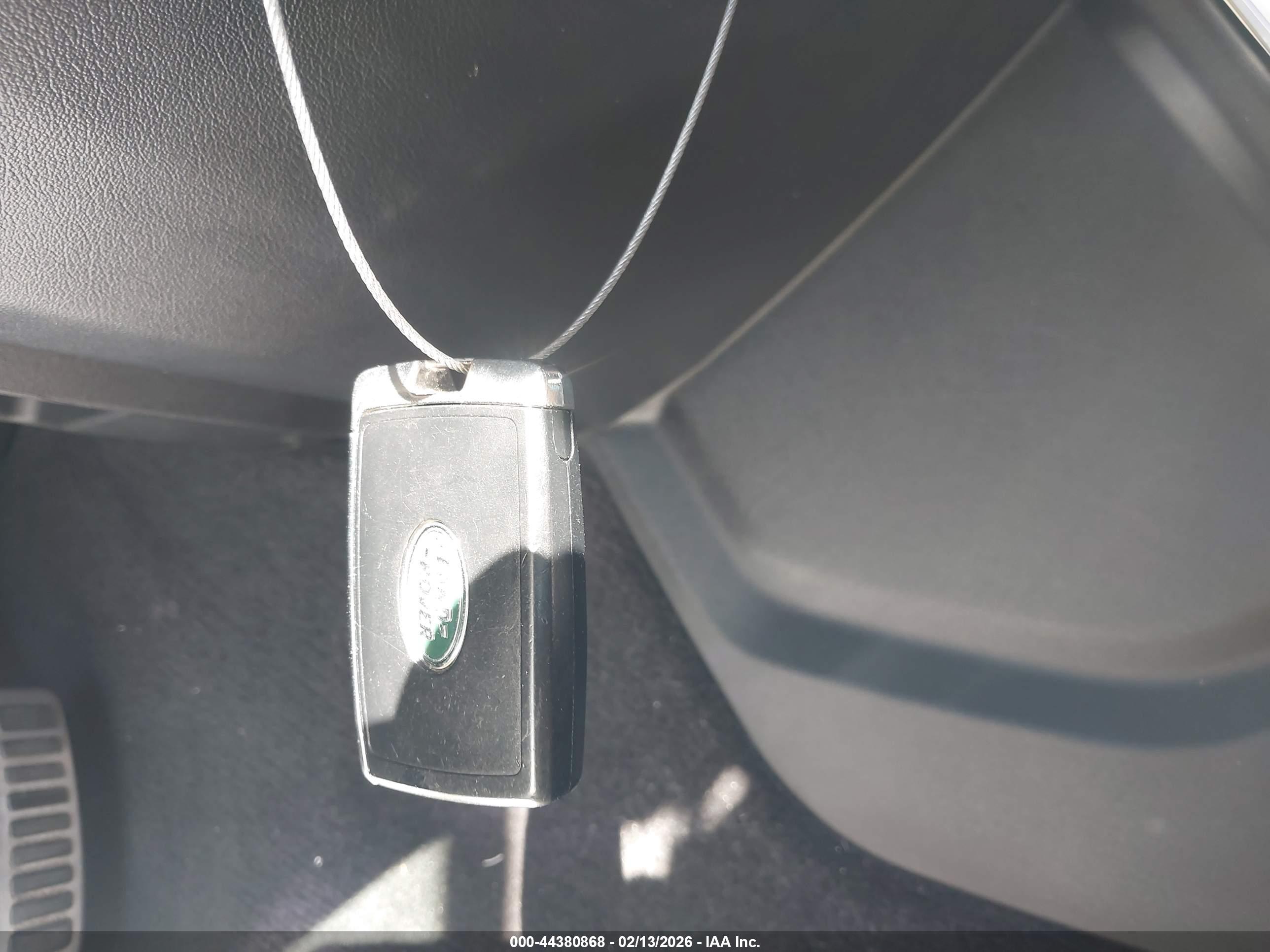 LAND ROVER image 11