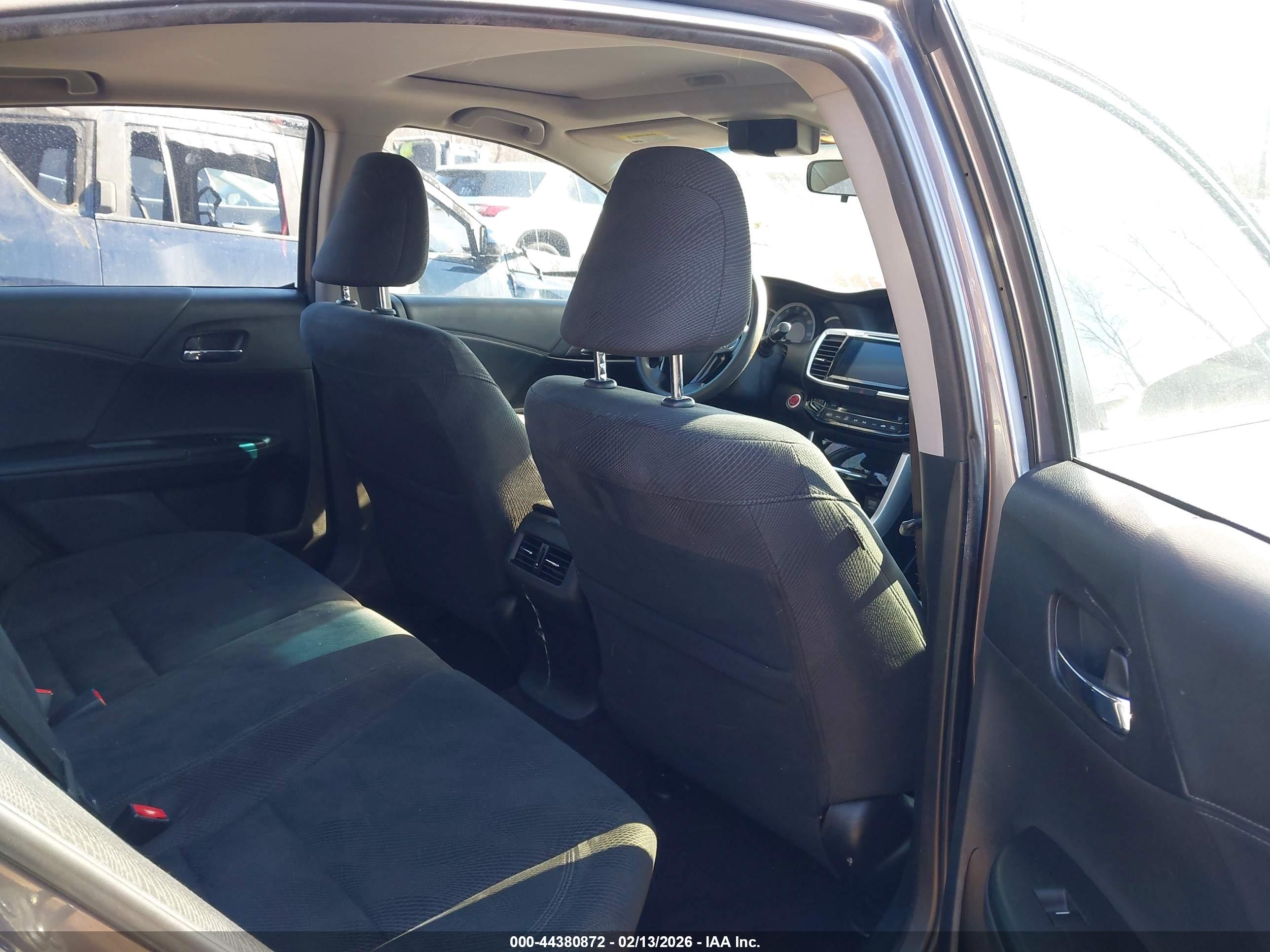 HONDA ACCORD image 8