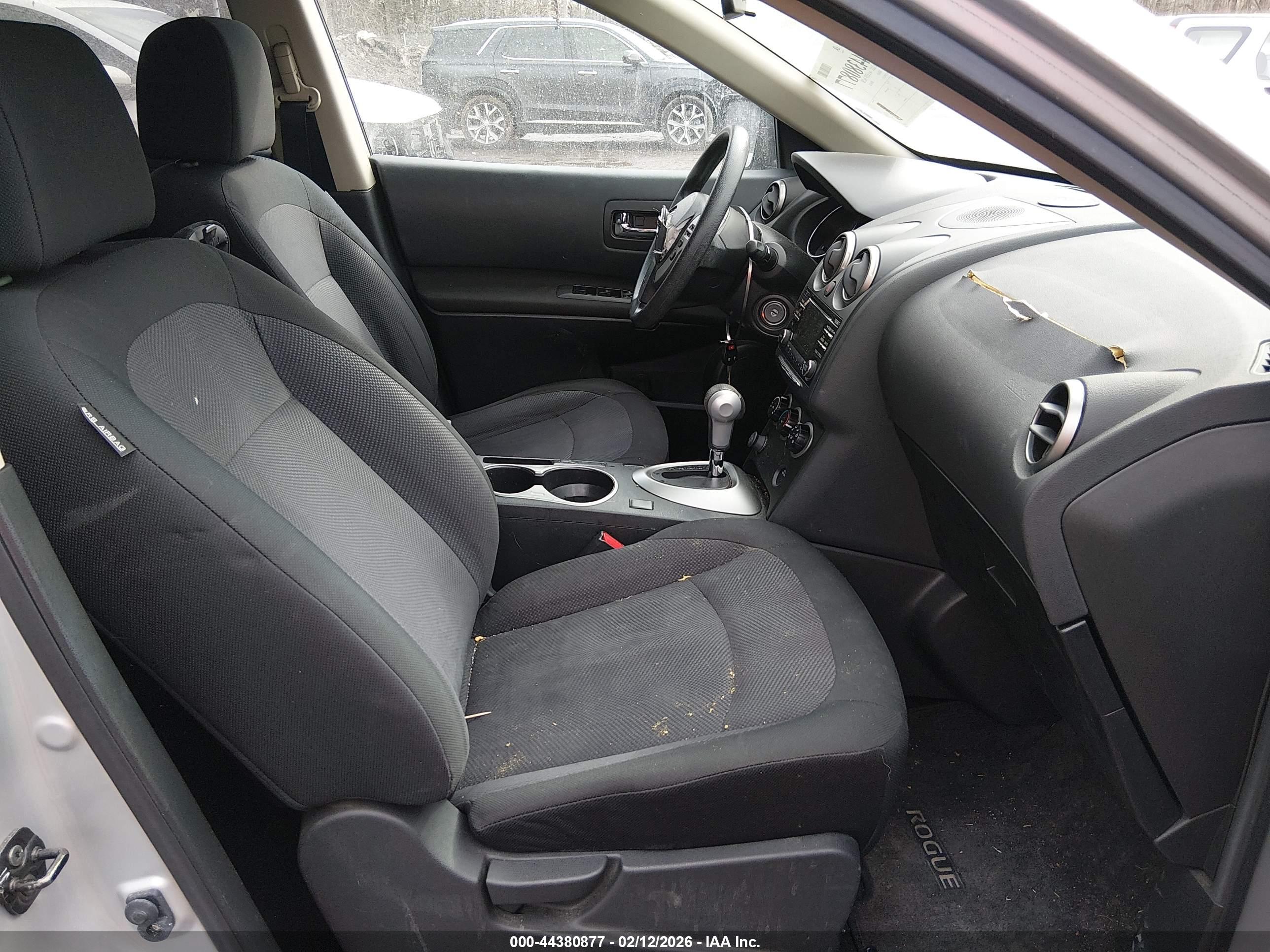 NISSAN ROGUE image 5
