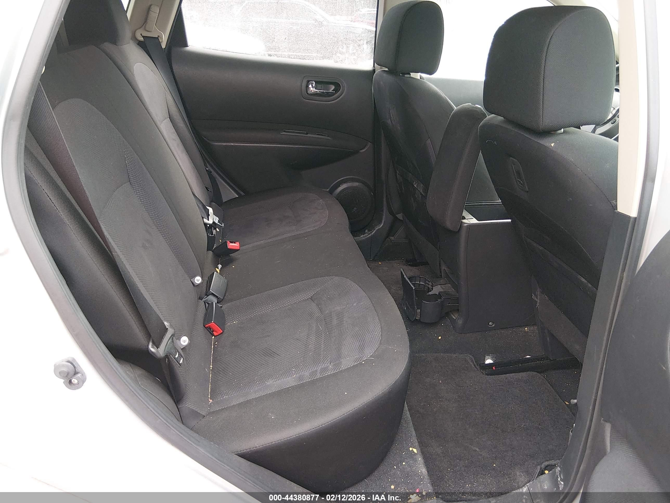 NISSAN ROGUE image 8