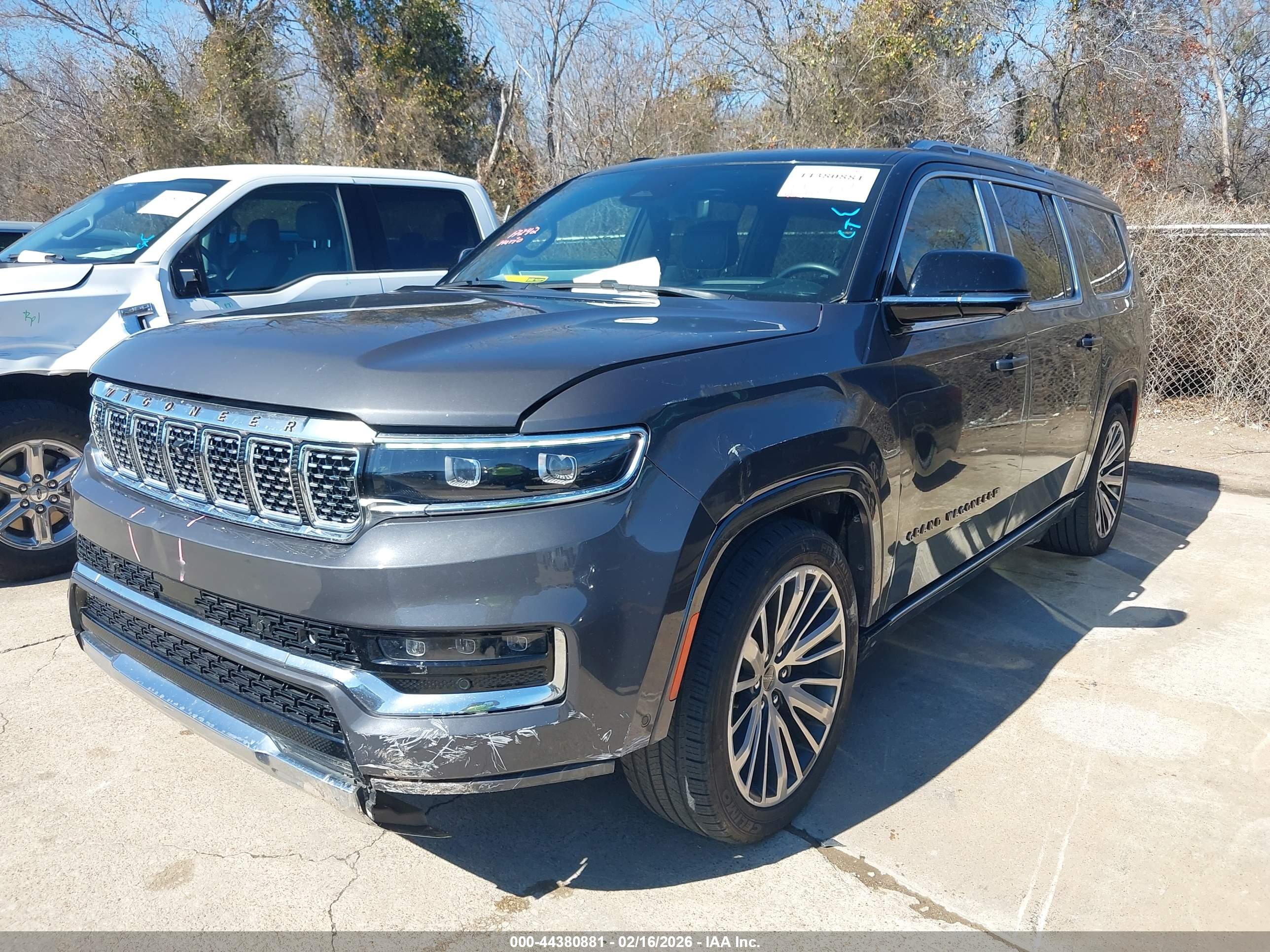 JEEP GRAND image 2