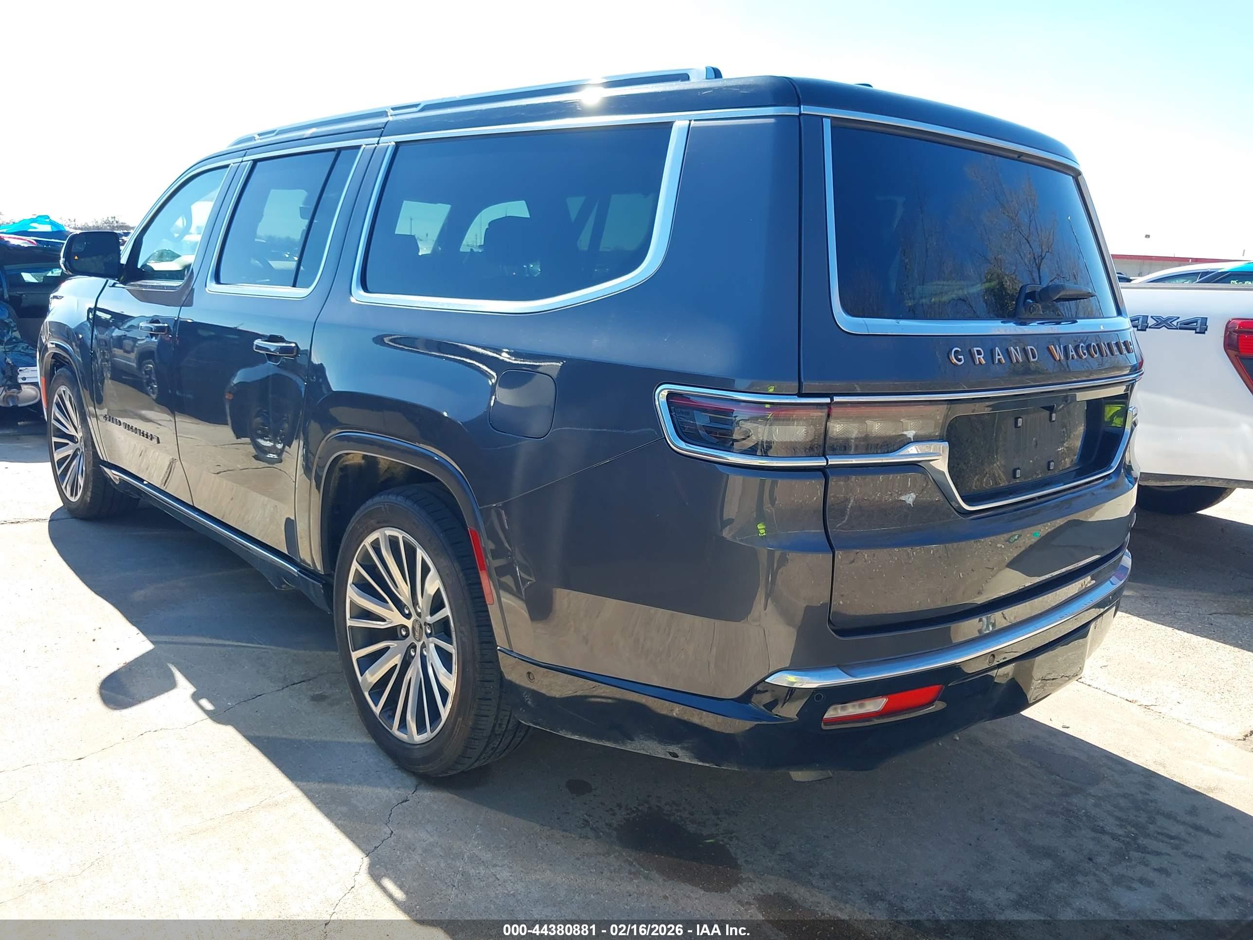 JEEP GRAND image 3
