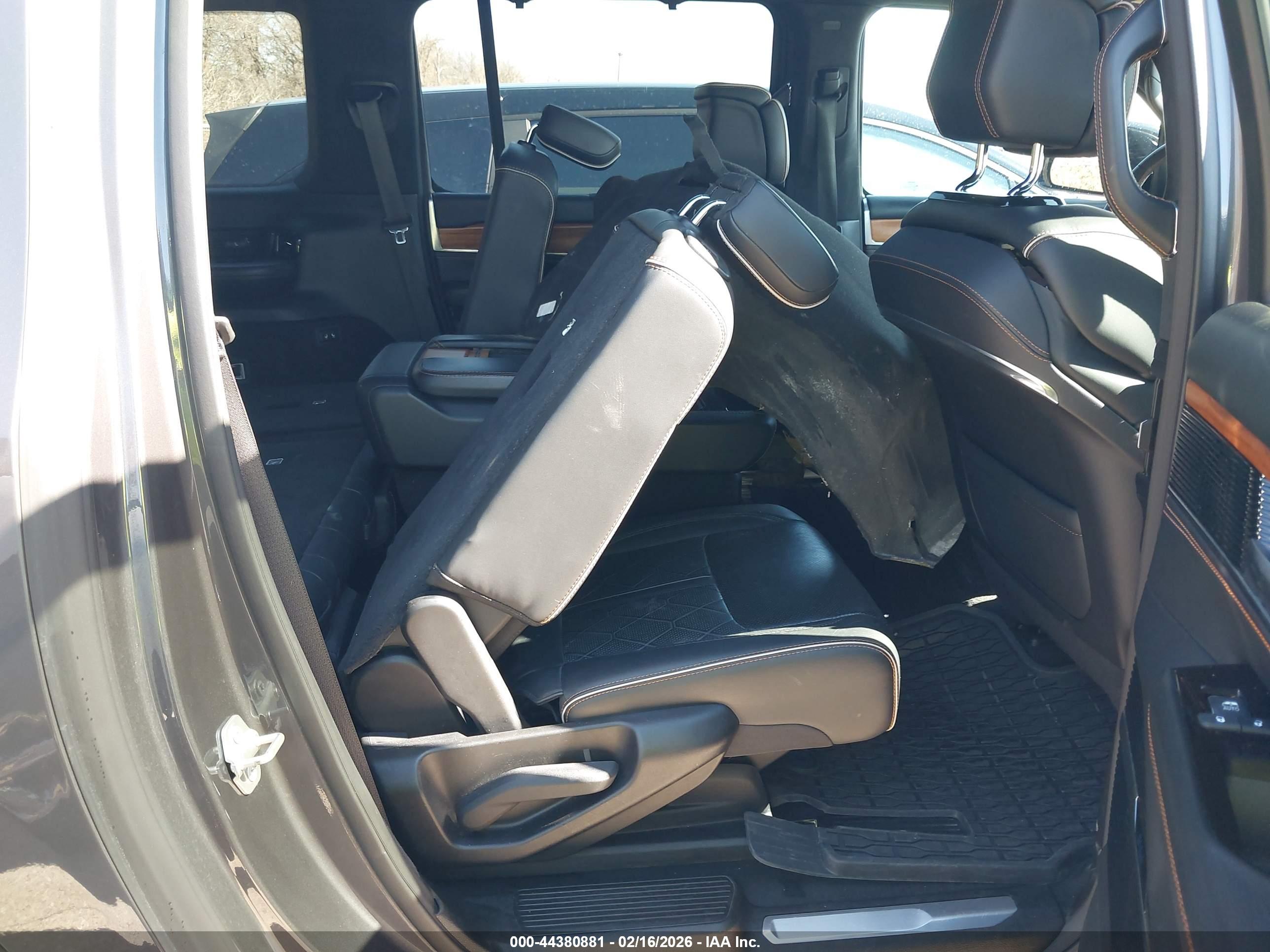 JEEP GRAND image 8