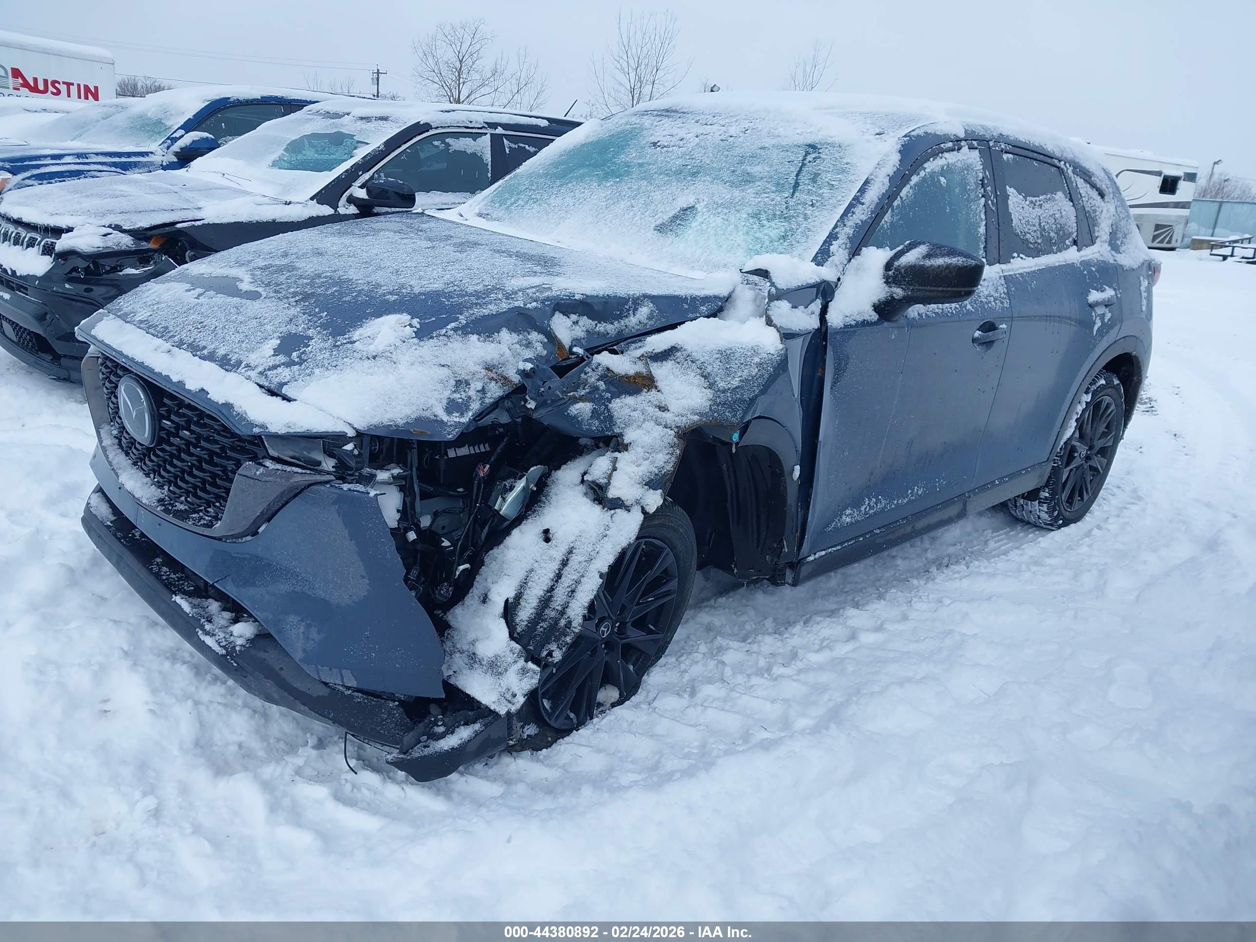 MAZDA CX-5 image 2