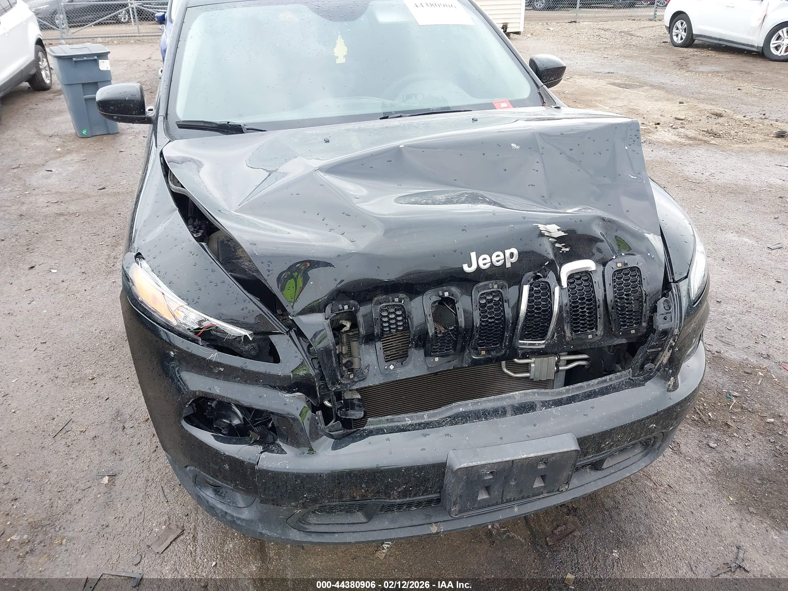 JEEP CHEROKEE image 6