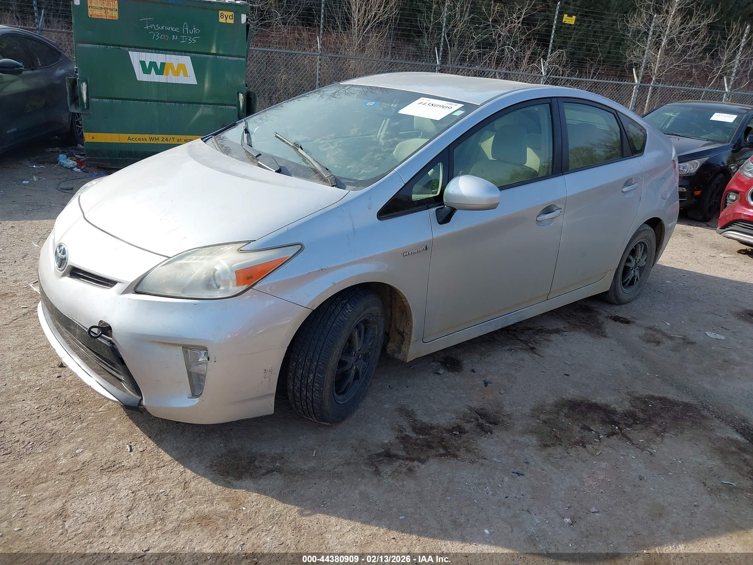 TOYOTA PRIUS image 2