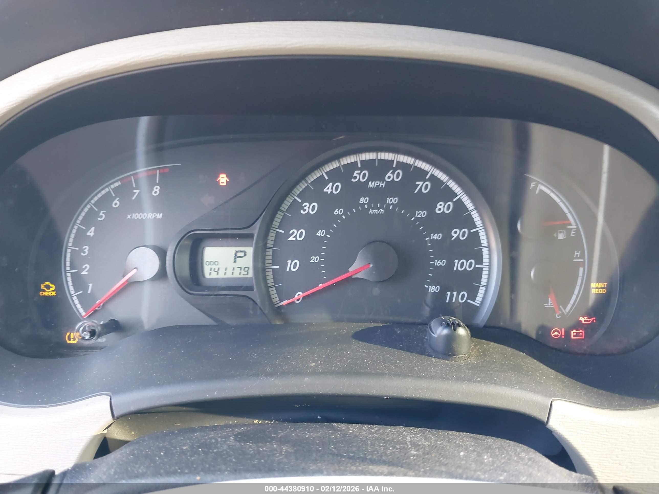 TOYOTA SIENNA image 7