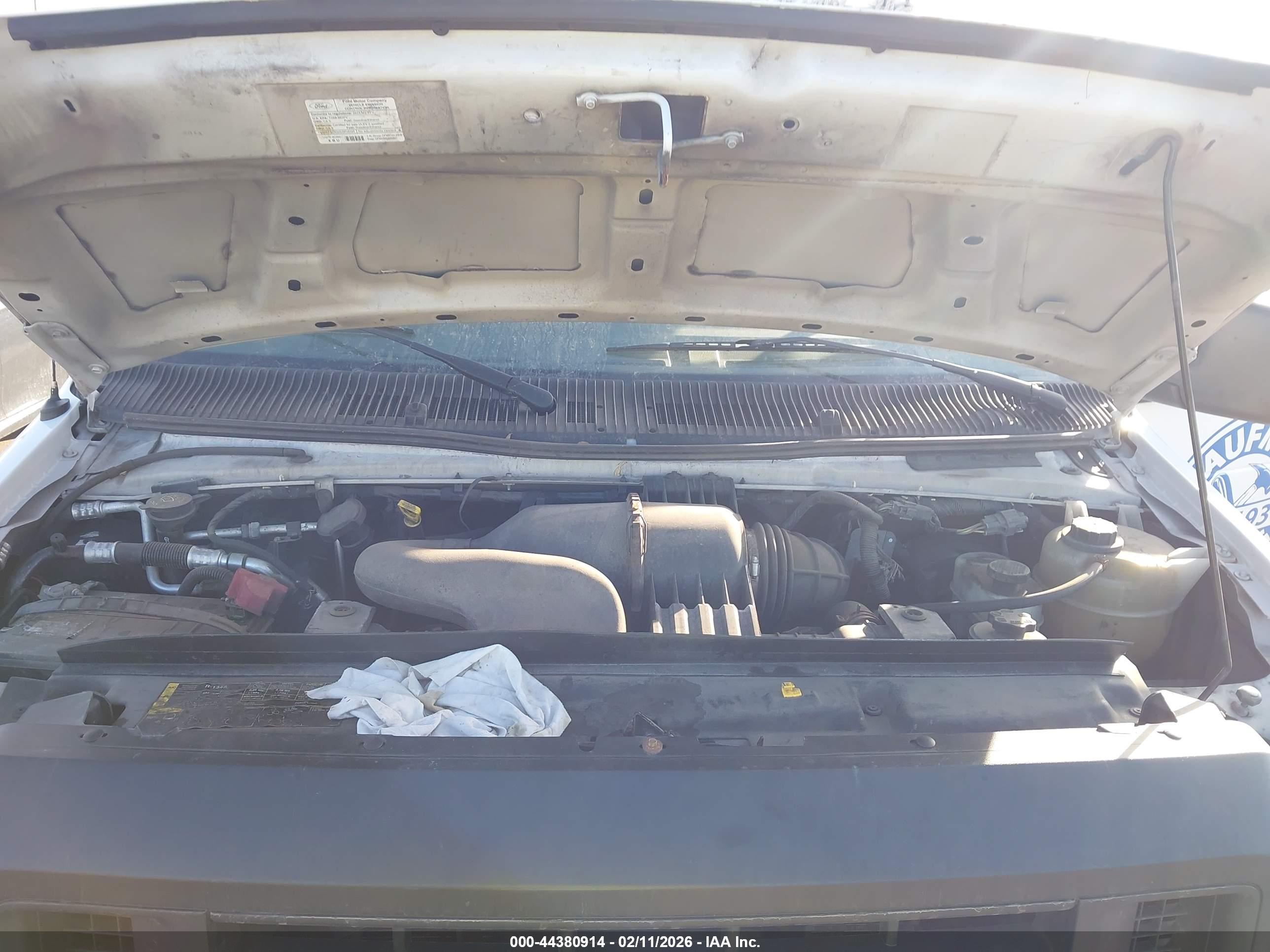 FORD E-250 image 10