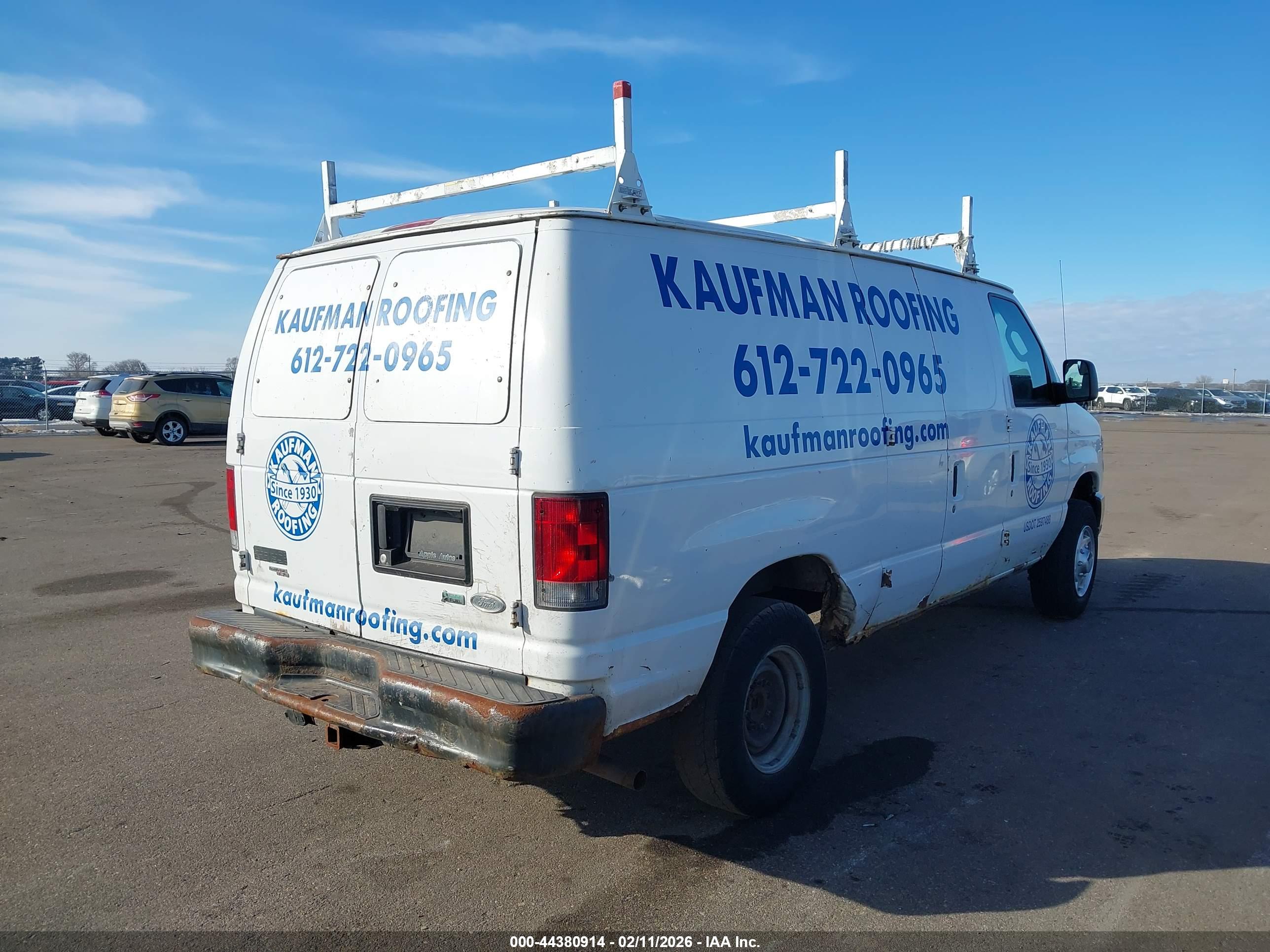 FORD E-250 image 4