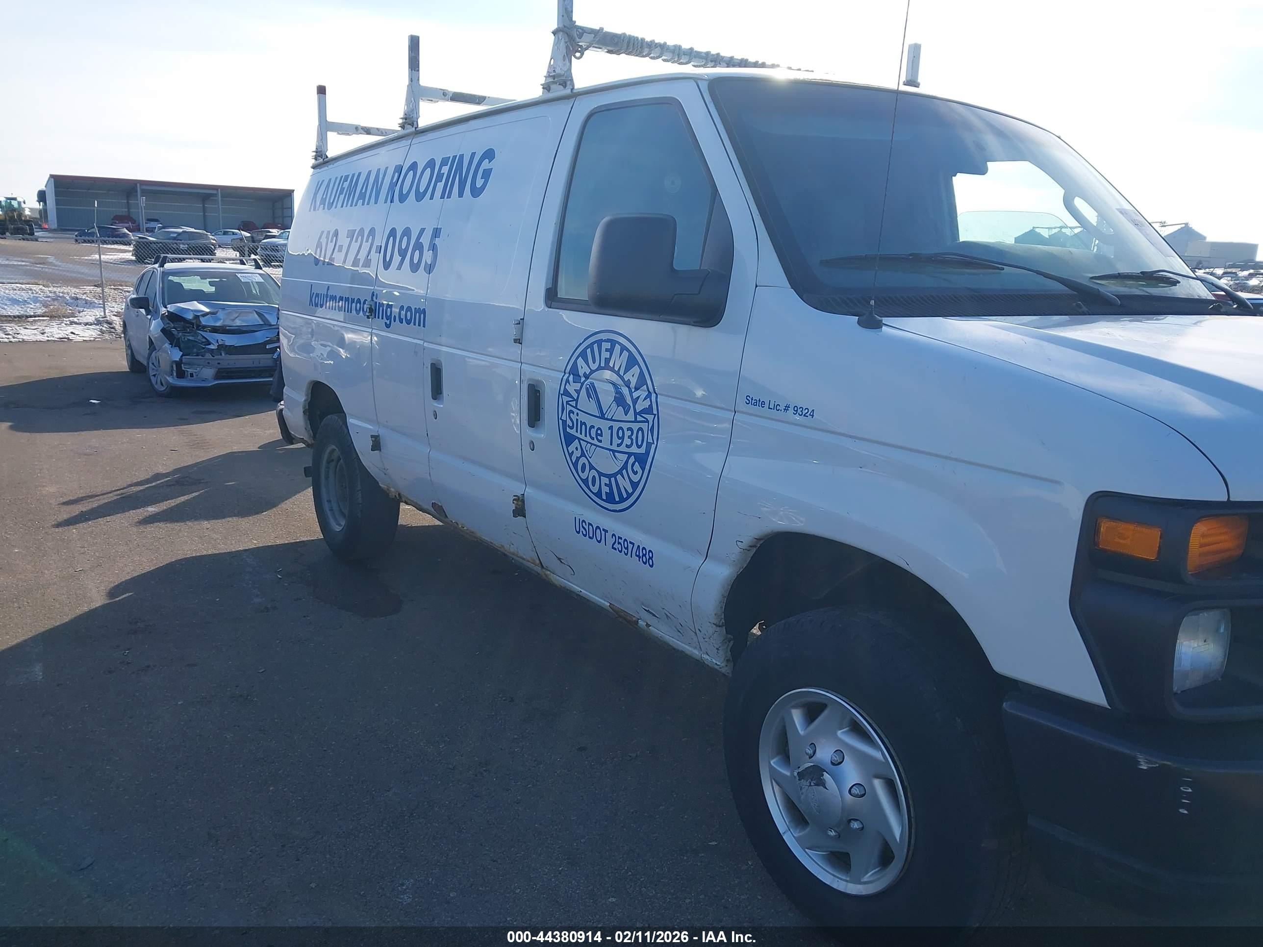 FORD E-250 image 6