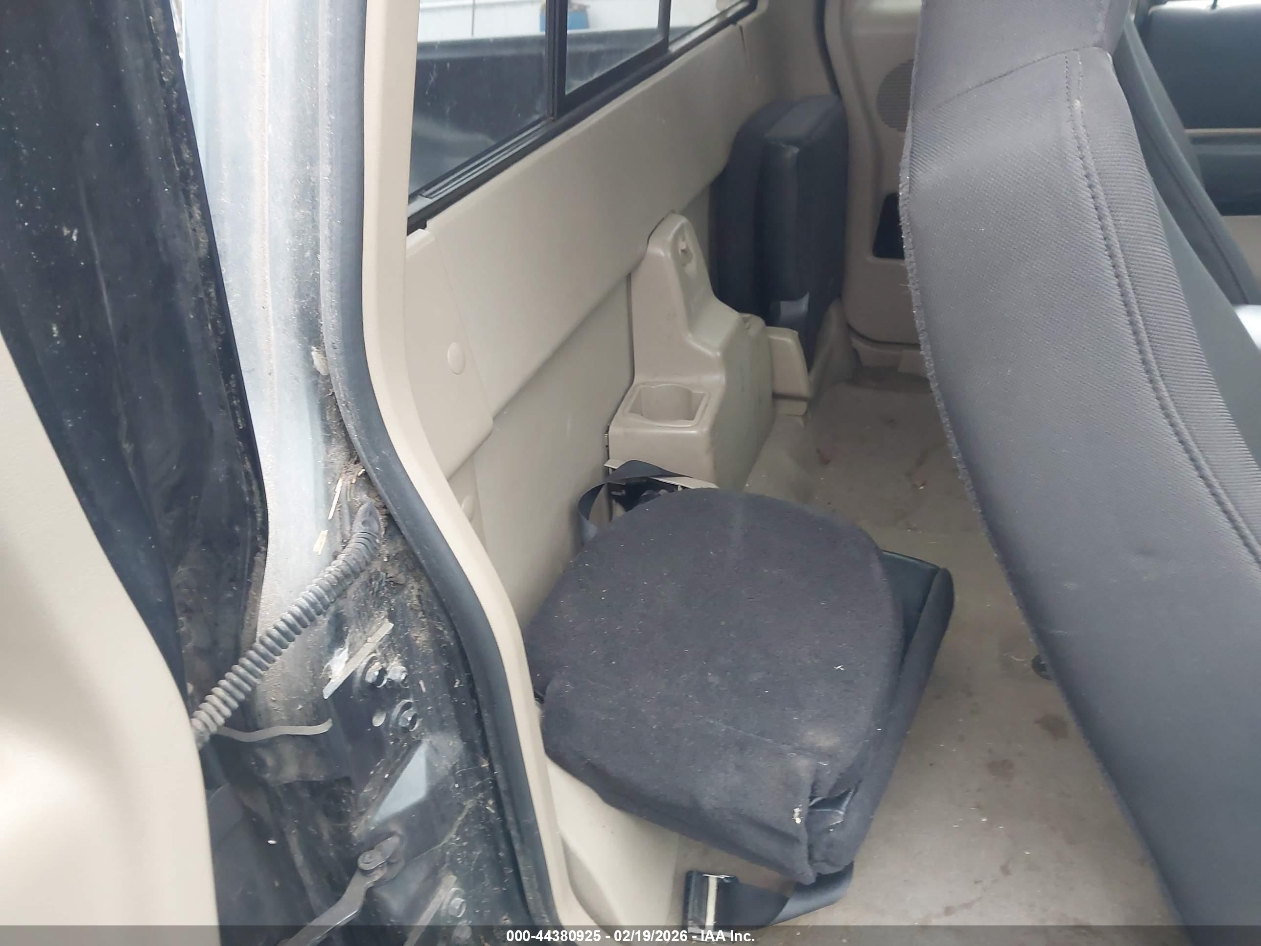 FORD RANGER image 8