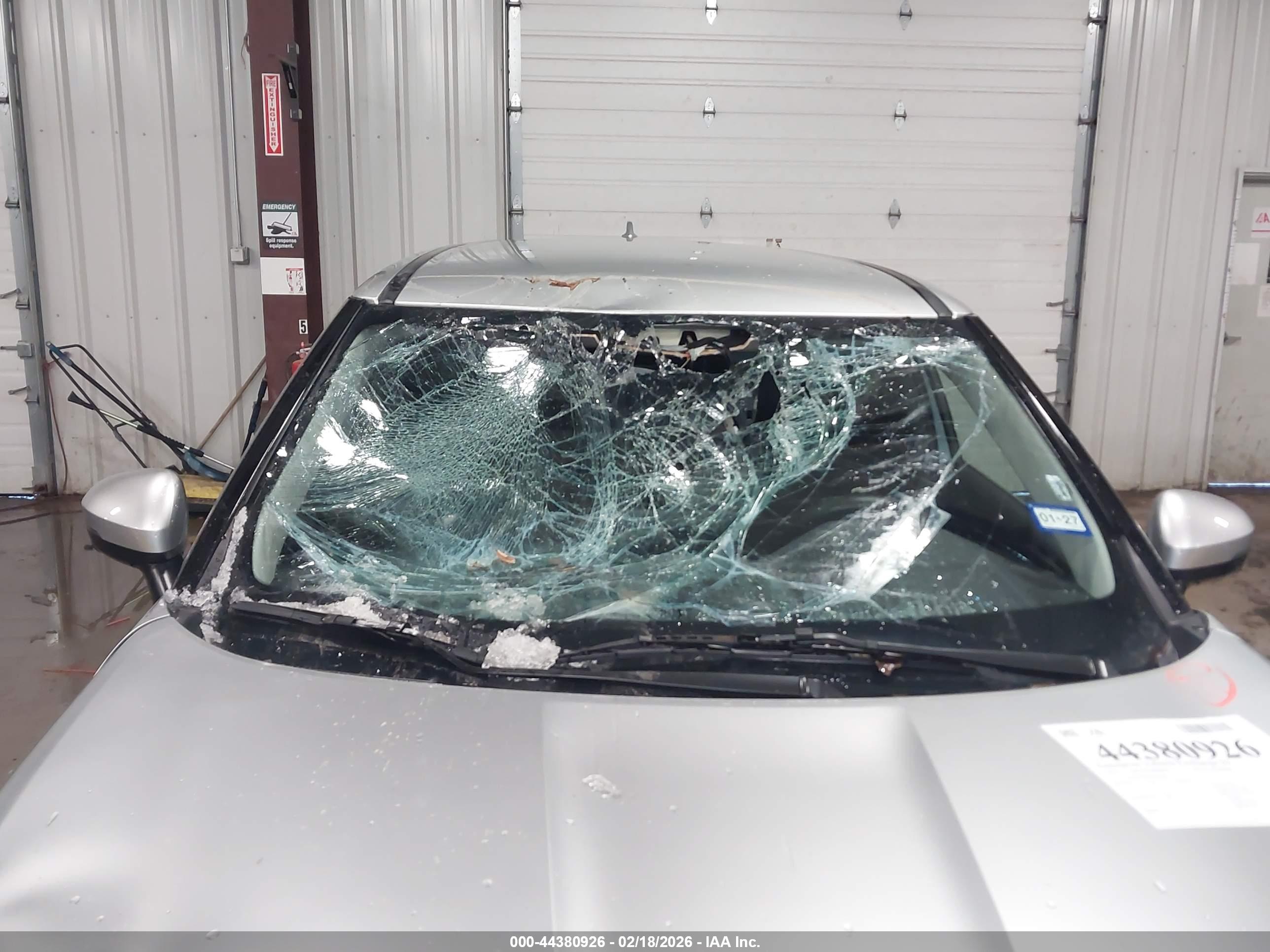 MITSUBISHI OUTLANDER image 6