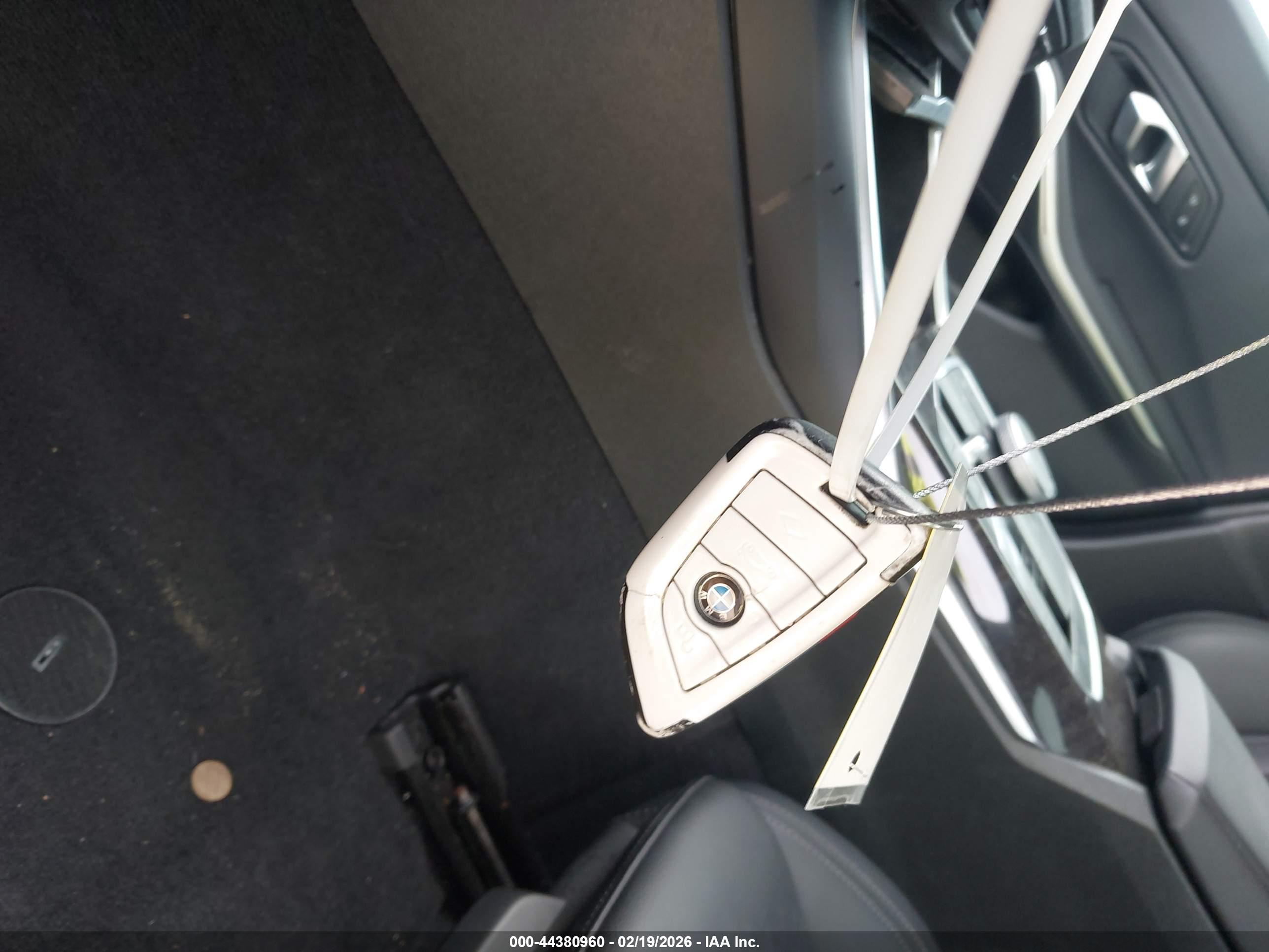 BMW 330I image 11