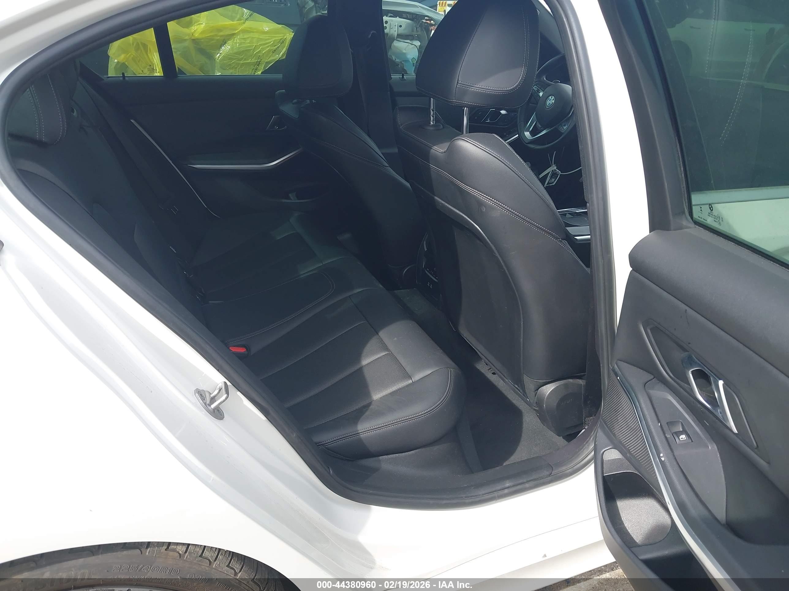 BMW 330I image 8
