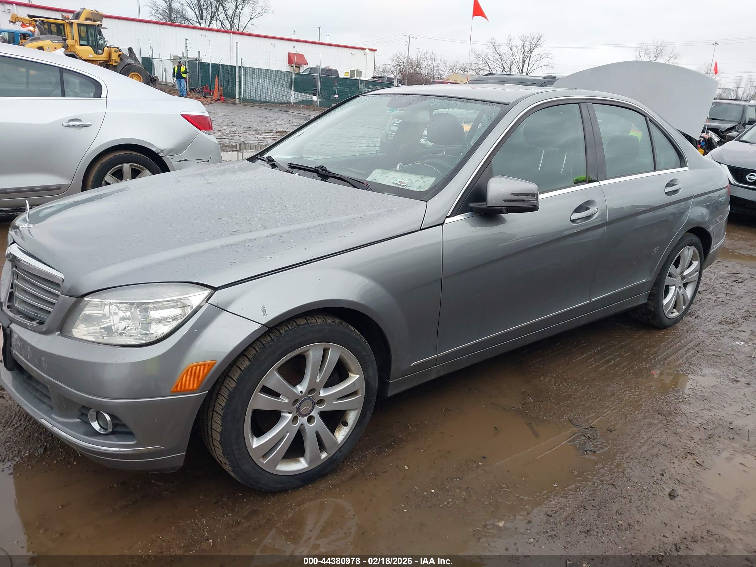 MERCEDES-BENZ C image 2
