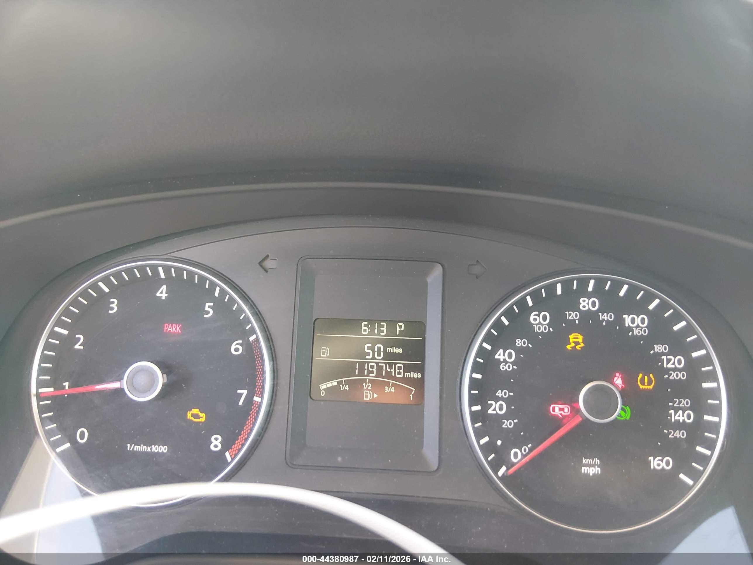 VOLKSWAGEN JETTA image 7