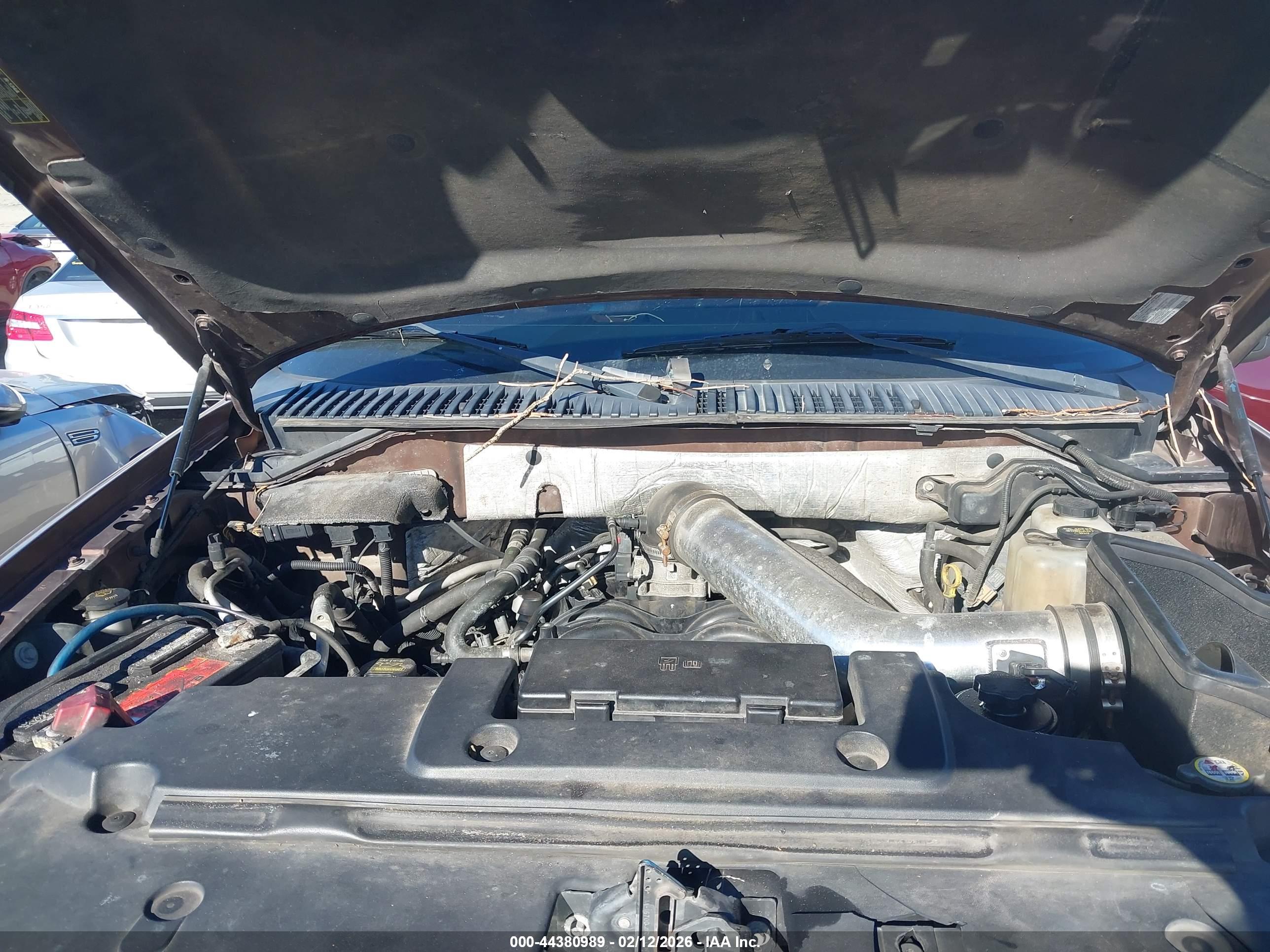 FORD EXPEDITION image 10