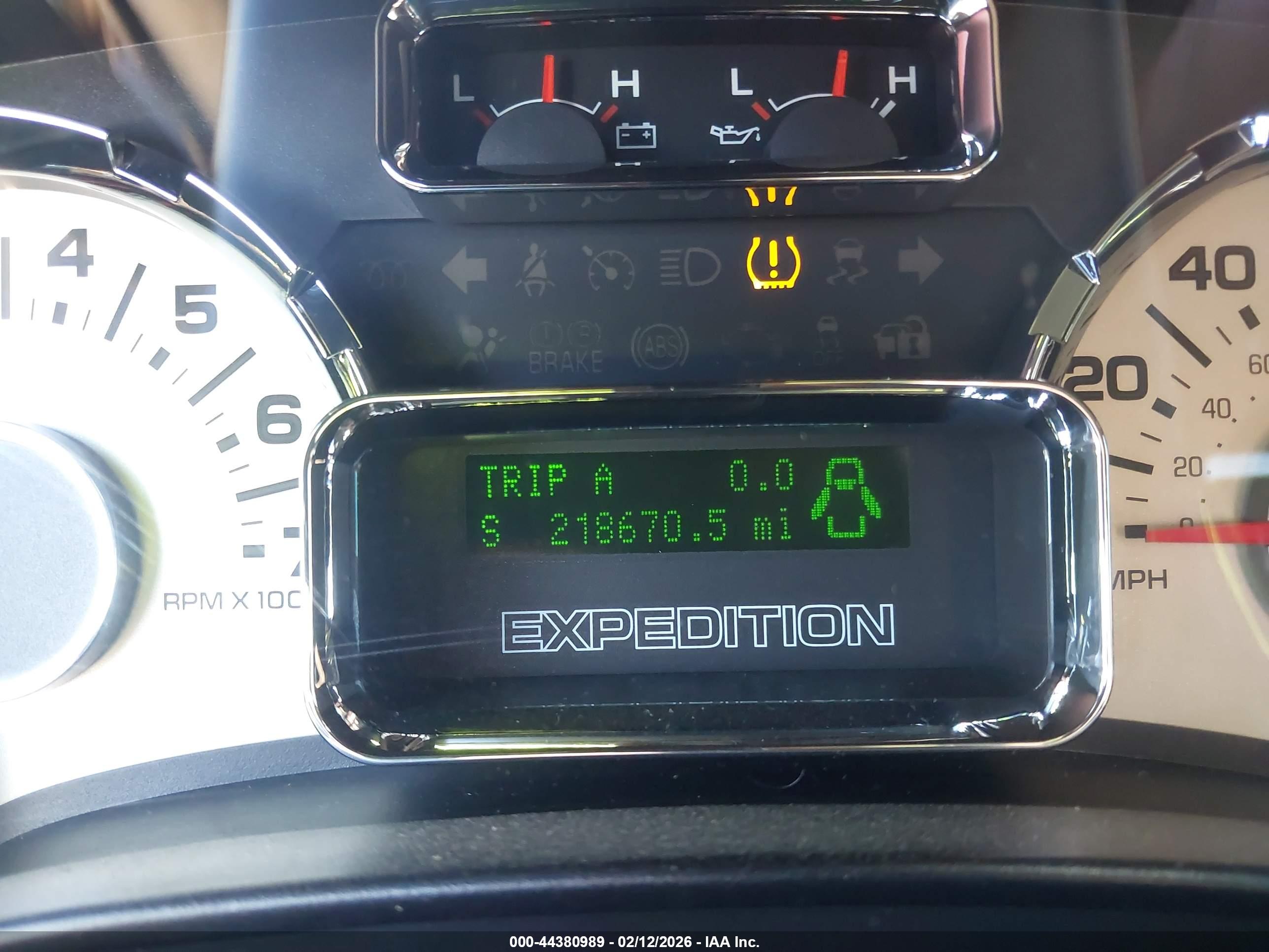 FORD EXPEDITION image 7