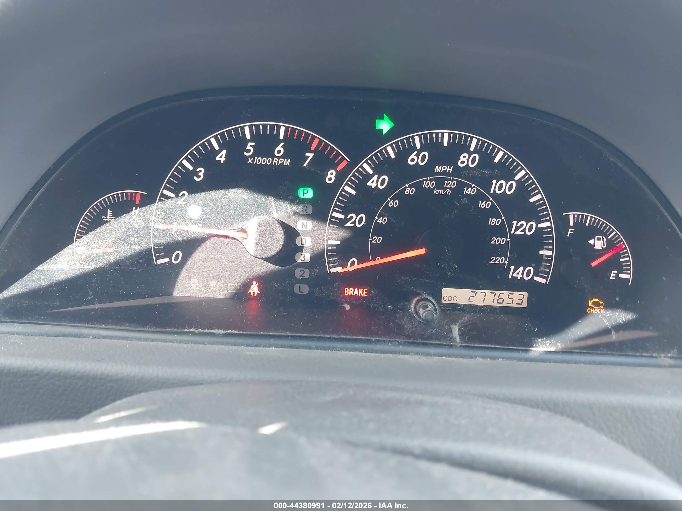 TOYOTA CAMRY image 7