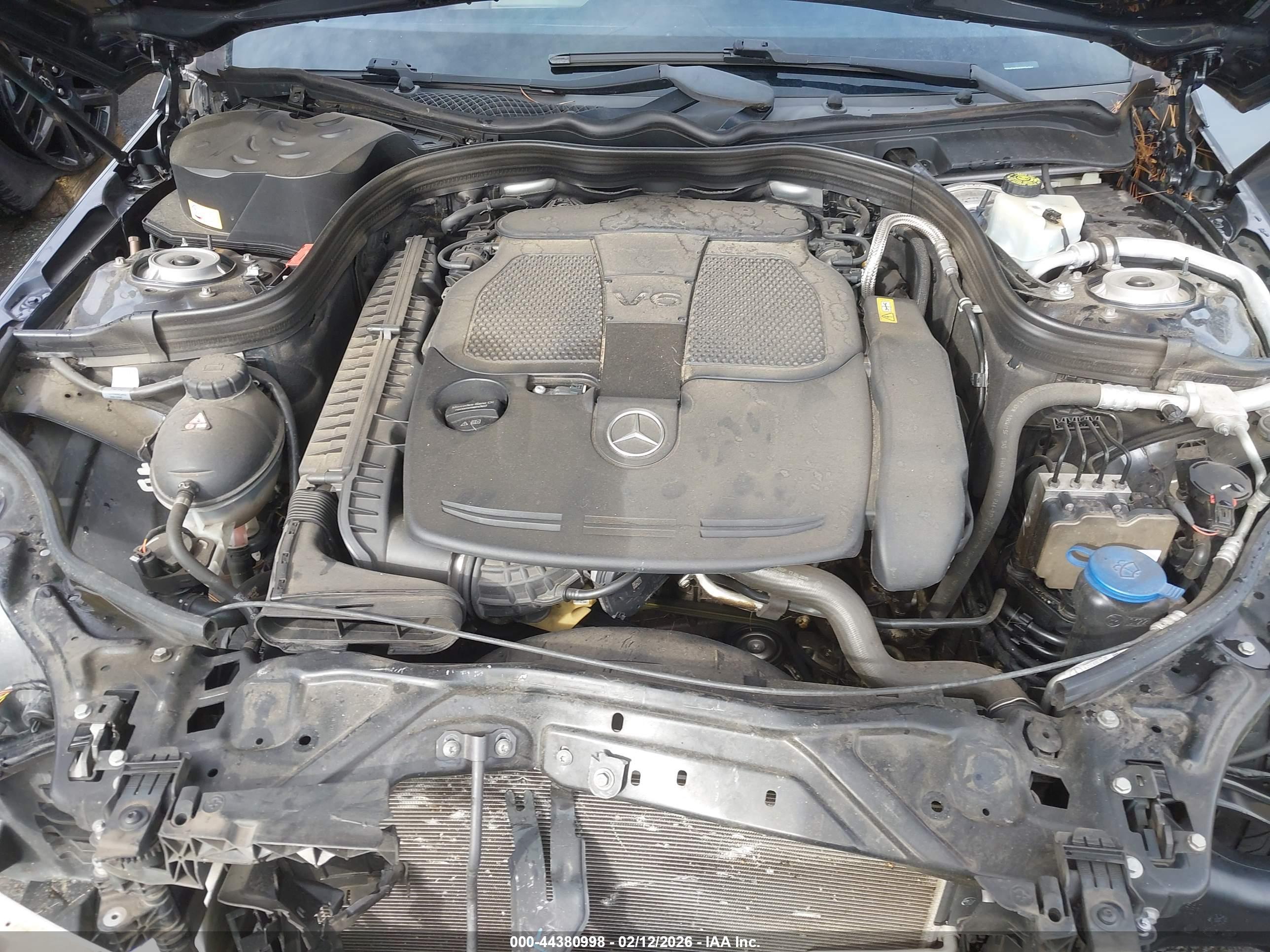 MERCEDES-BENZ E image 10