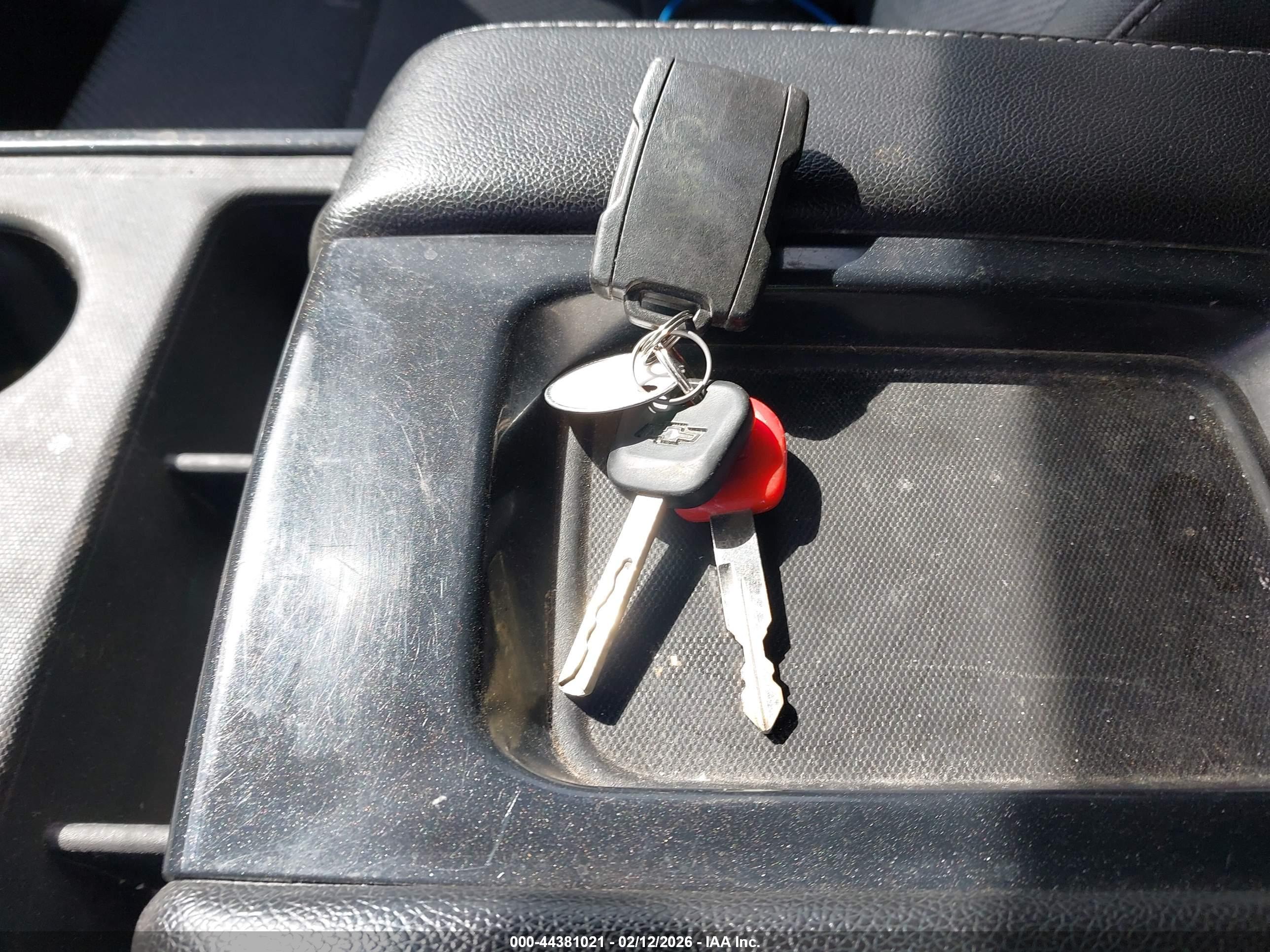 CHEVROLET SILVERADO image 11