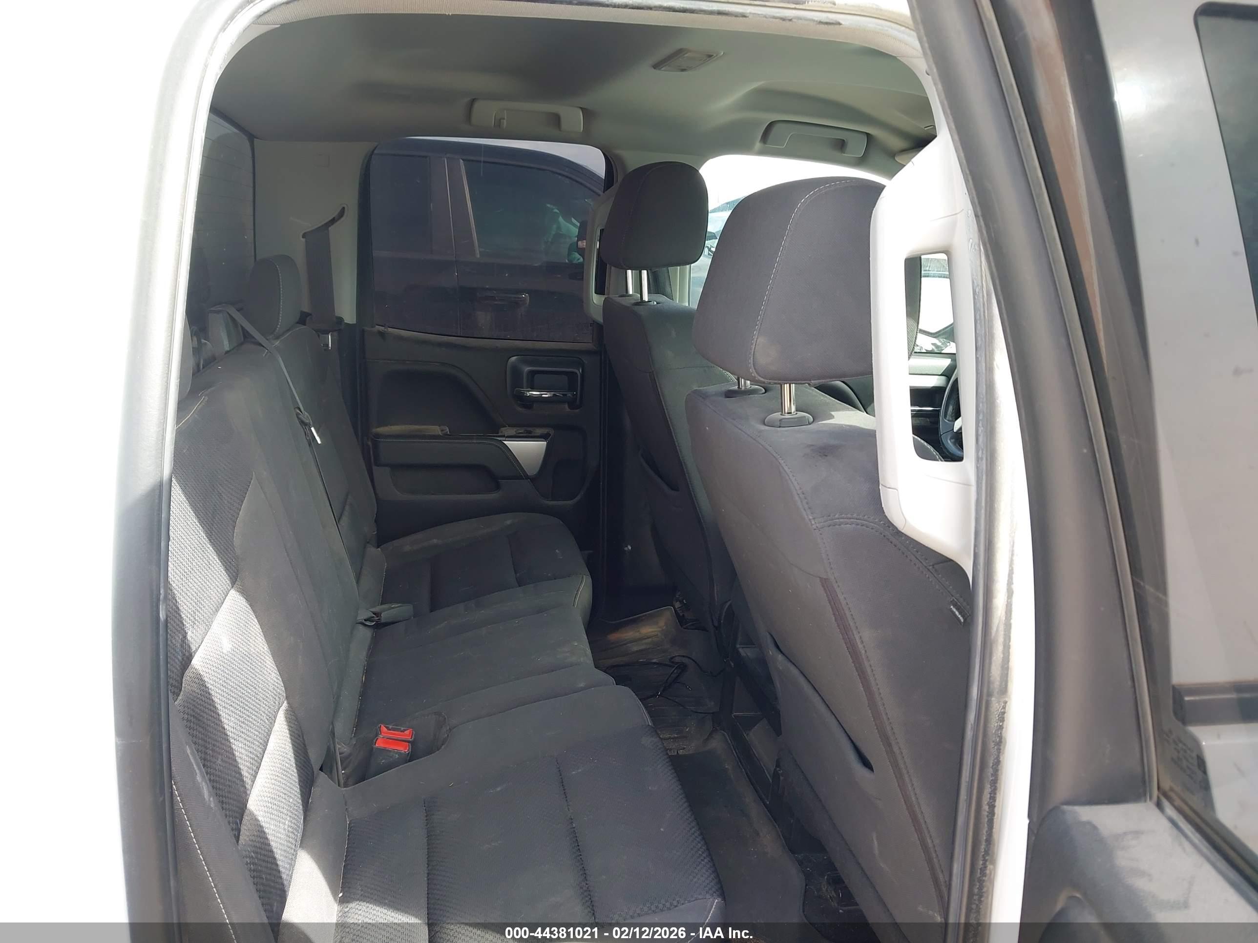CHEVROLET SILVERADO image 8