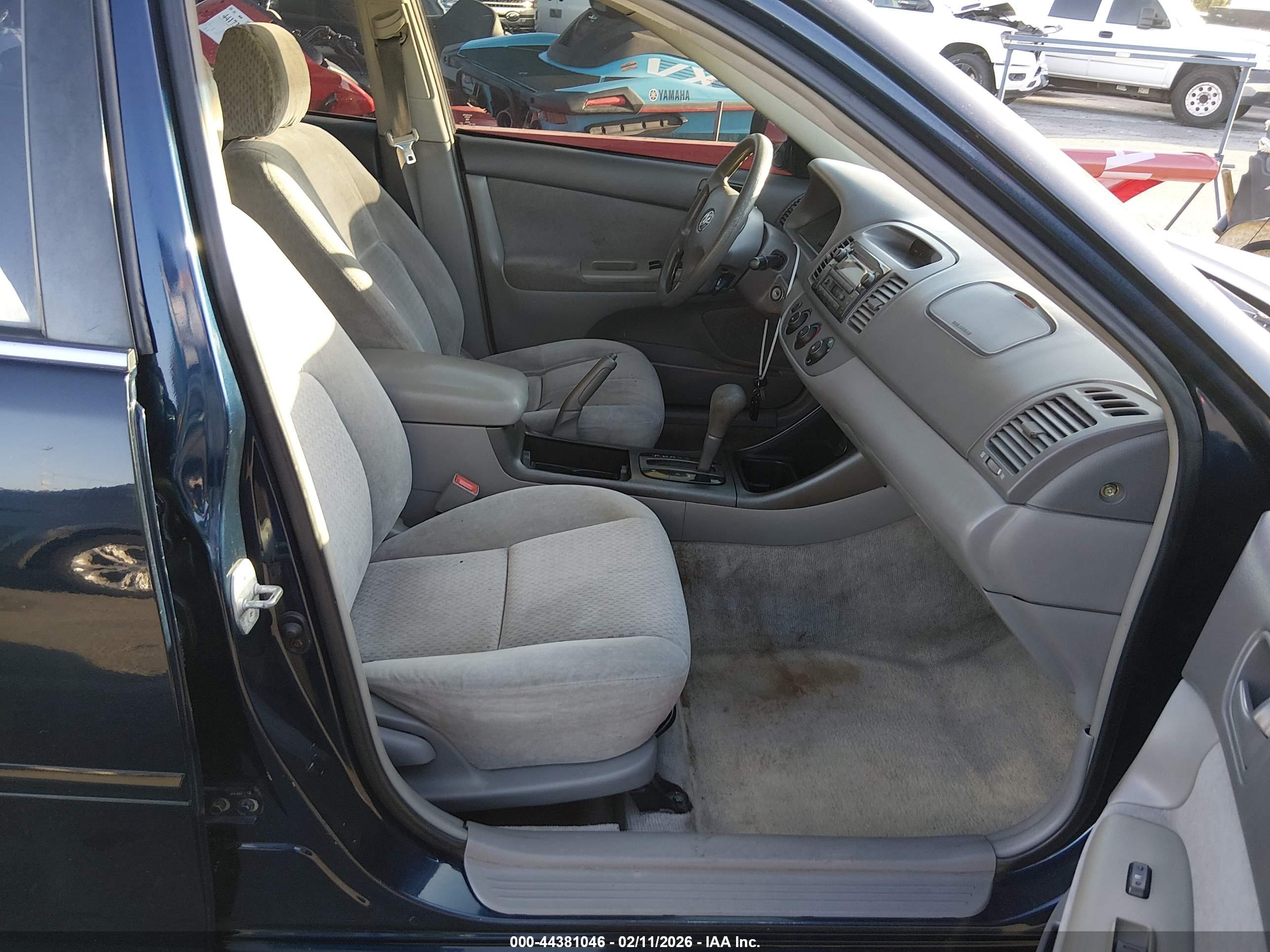 TOYOTA CAMRY image 5