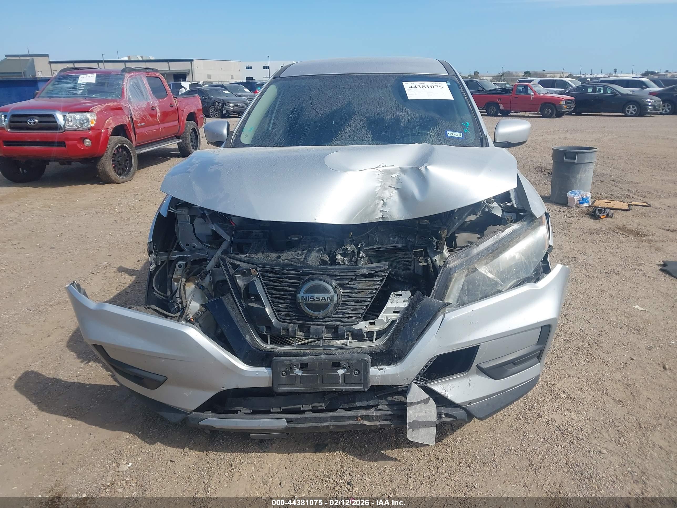NISSAN ROGUE image 6