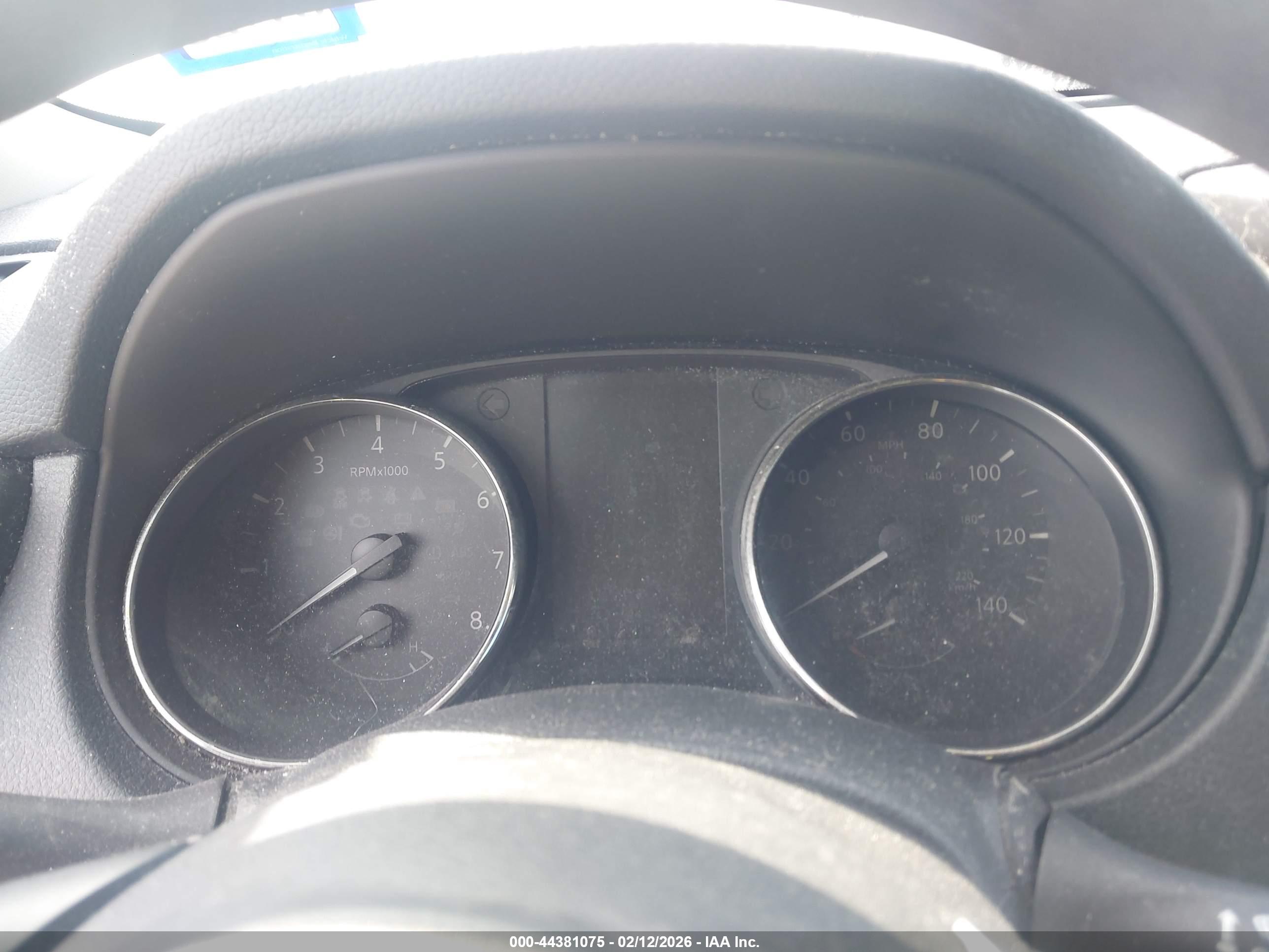 NISSAN ROGUE image 7