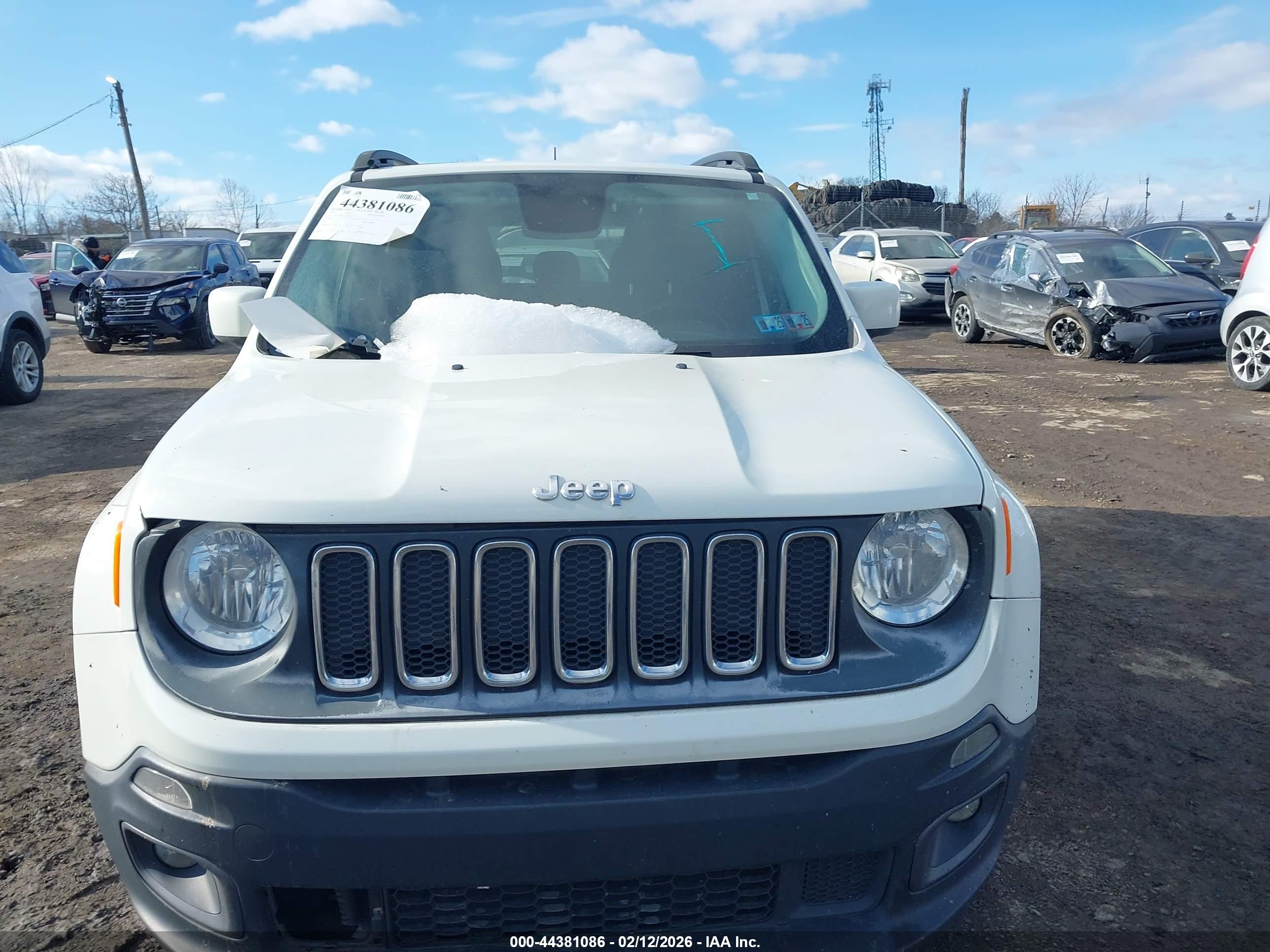 JEEP RENEGADE image 6